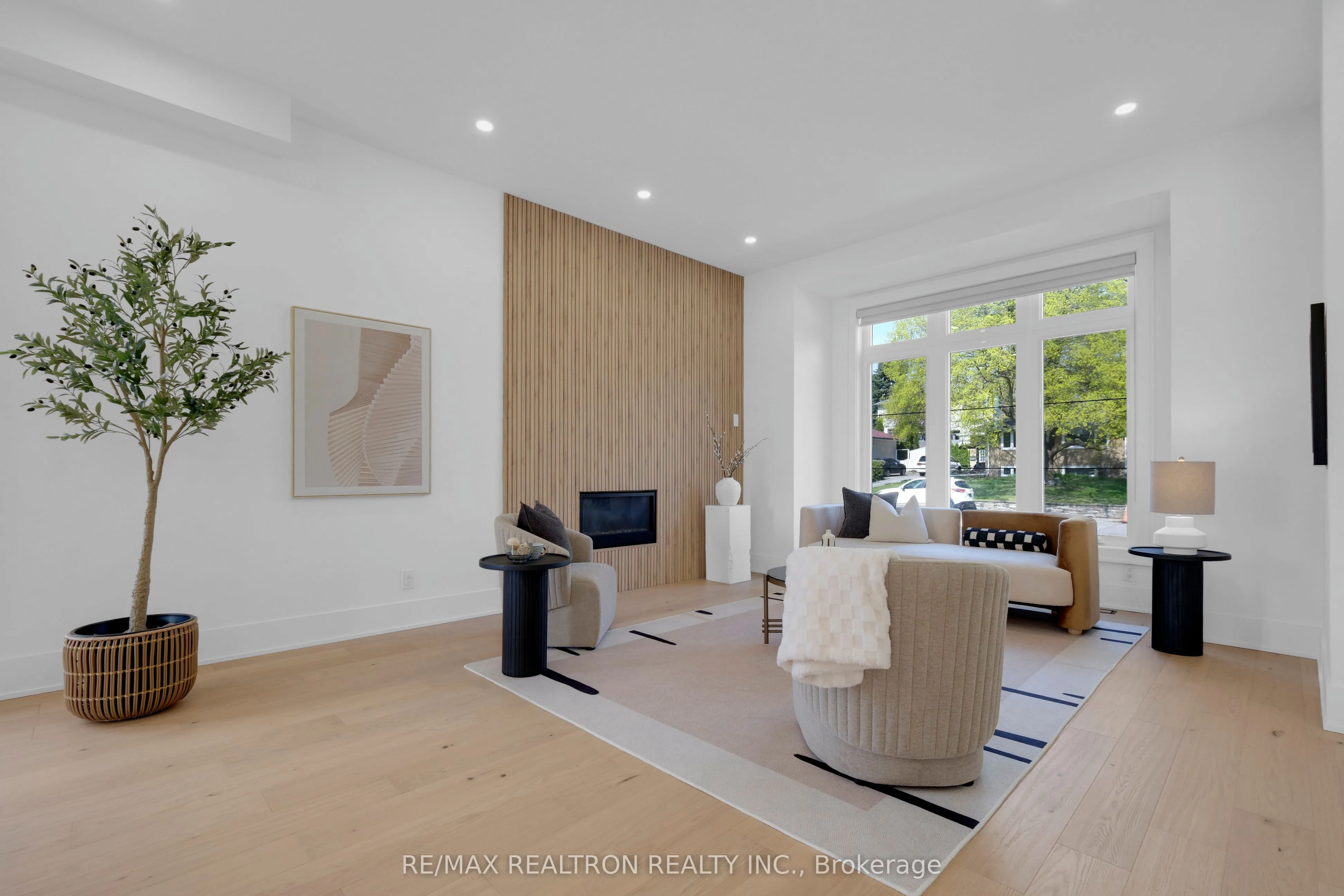 28 Ternhill Crescent