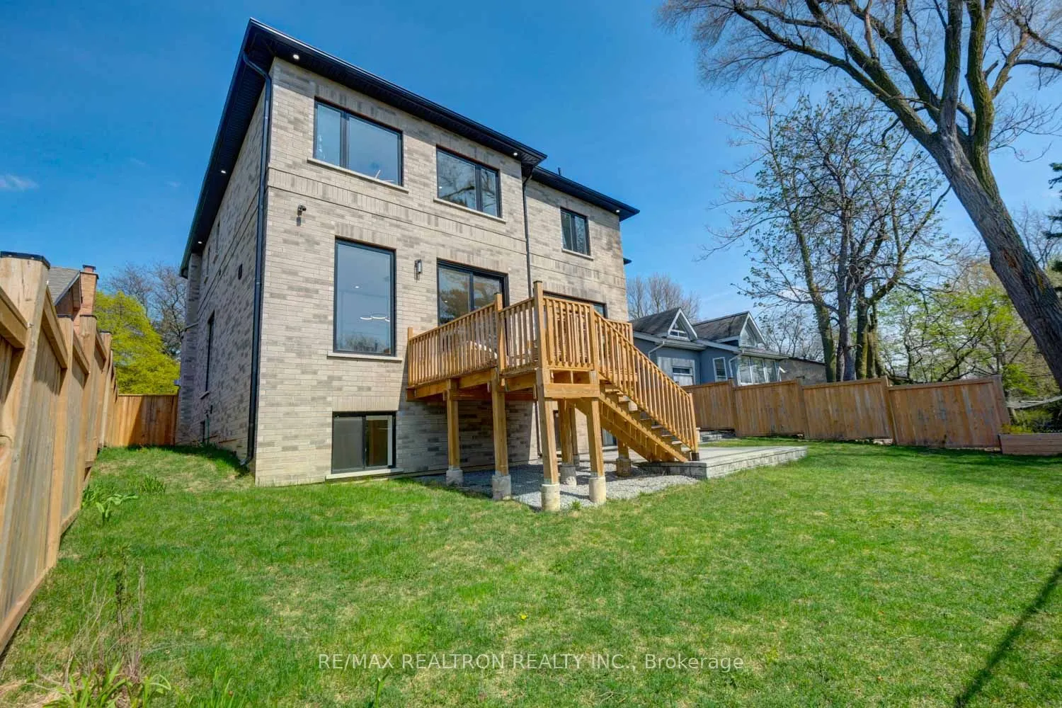 28 Ternhill Crescent