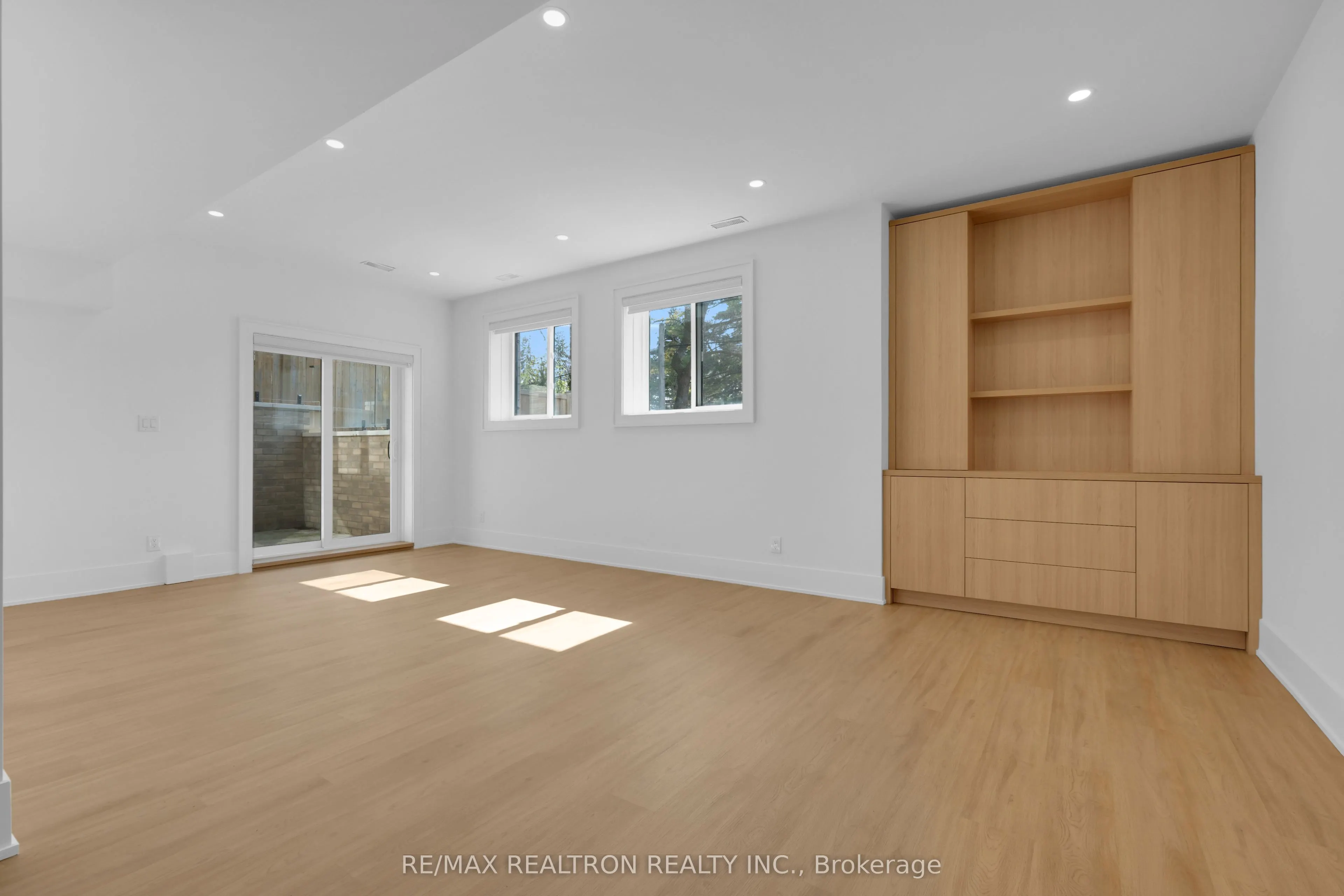 28 Ternhill Crescent