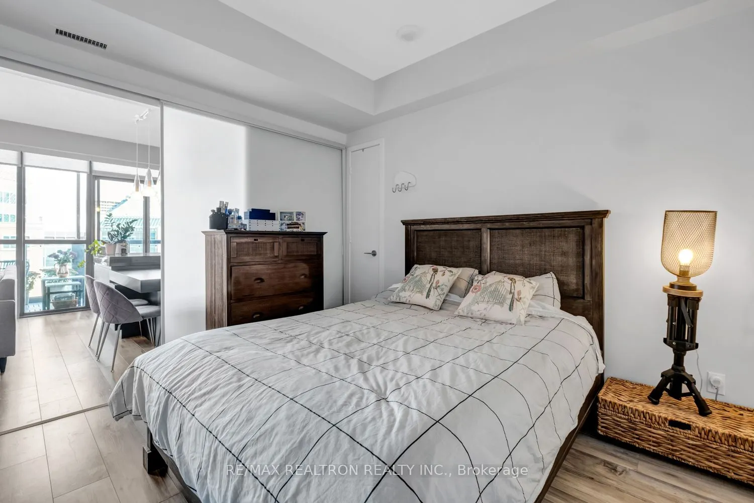 101 Charles Street E, #1311