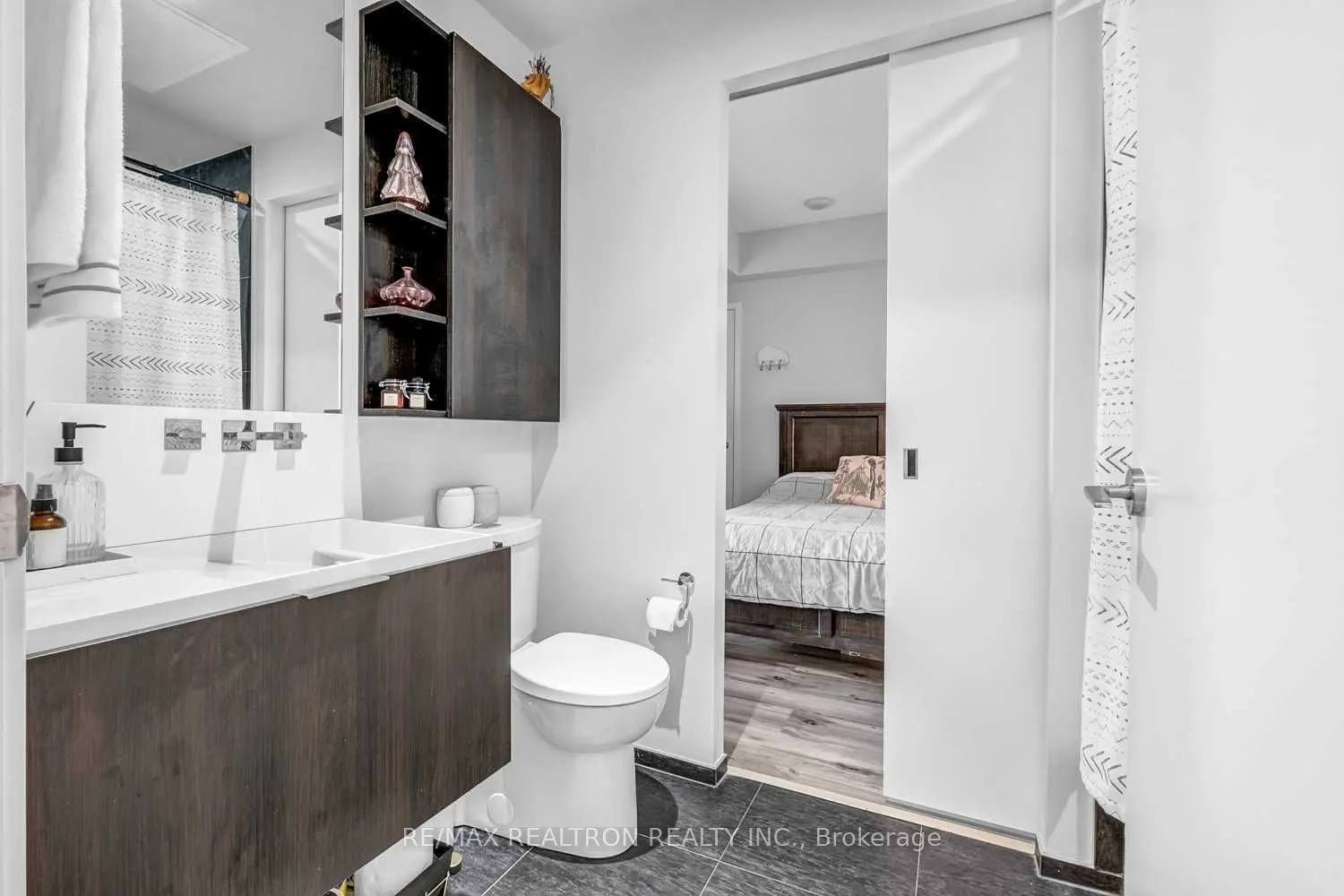 101 Charles Street E, #1311