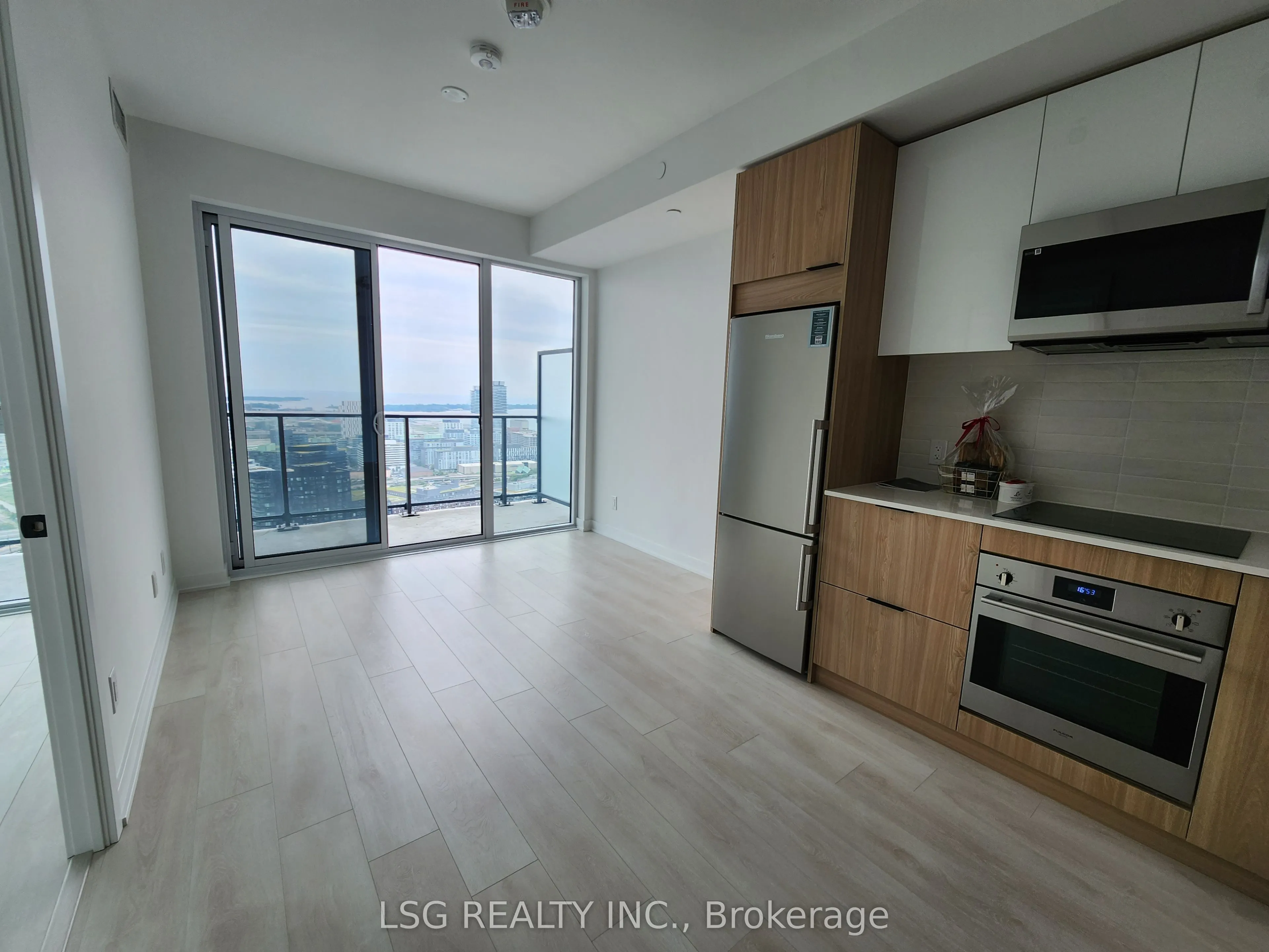 5 Defries Street, #3403