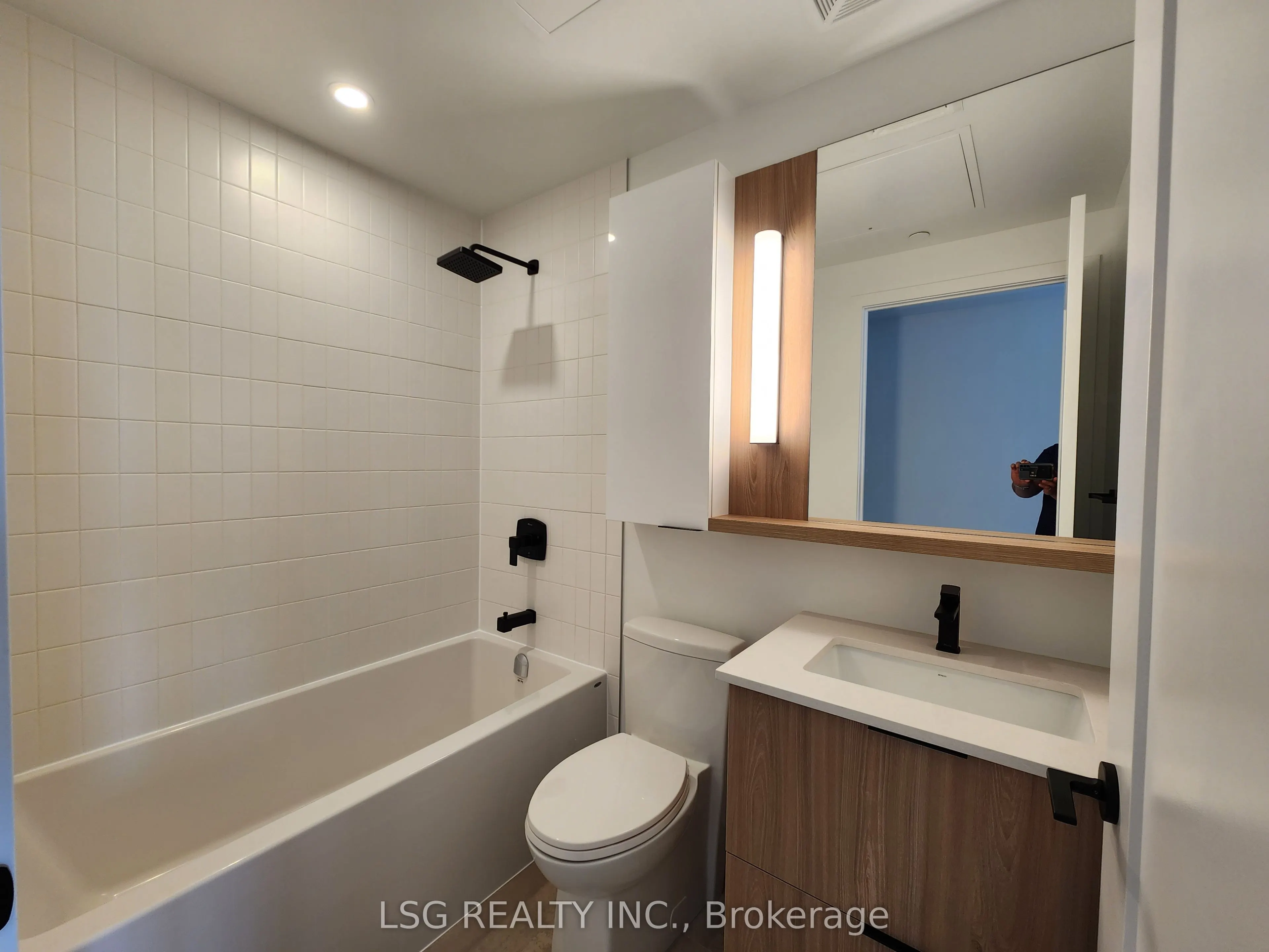 5 Defries Street, #3403