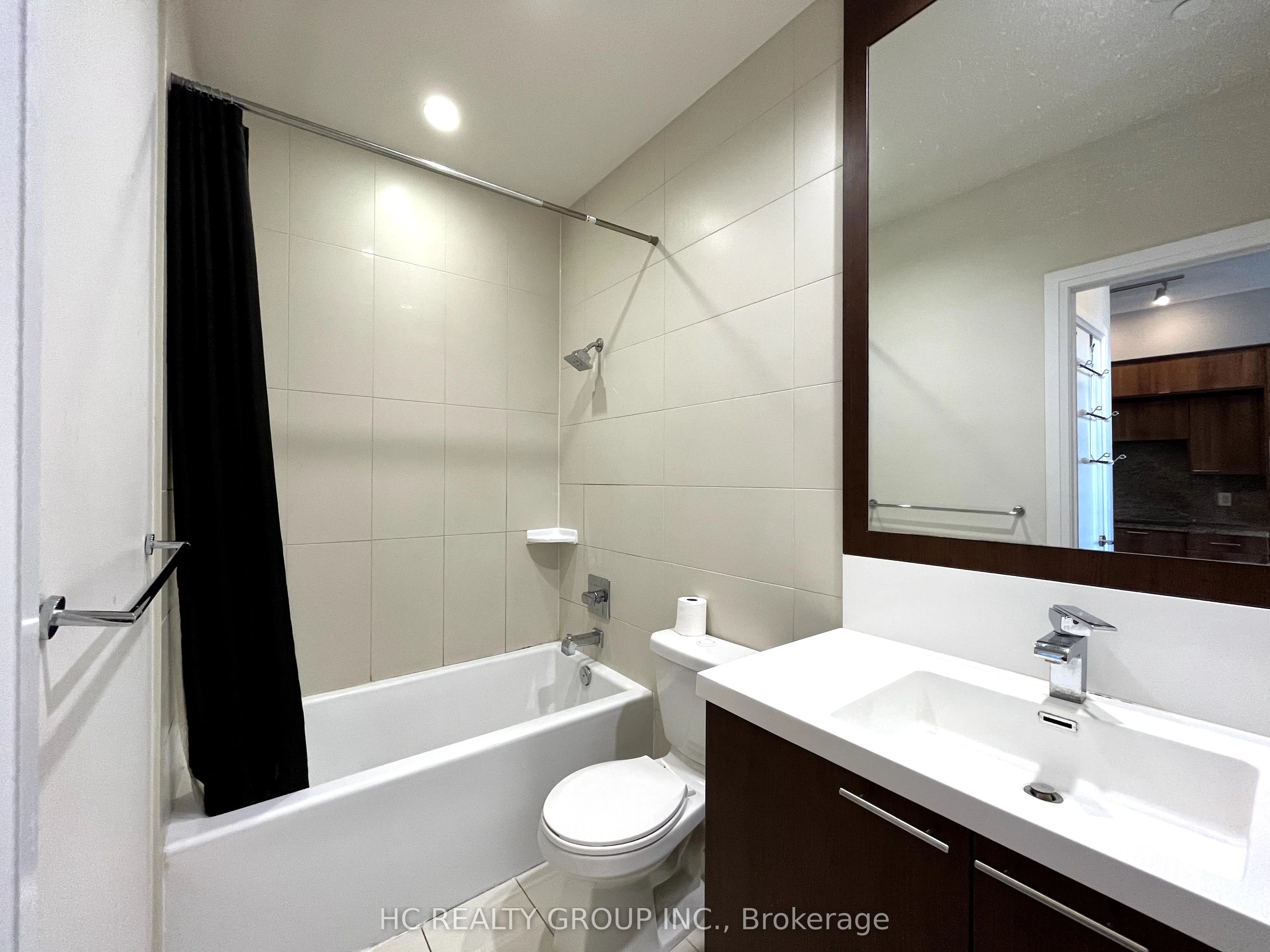 120 Harrison Garden Boulevard, #Ph5