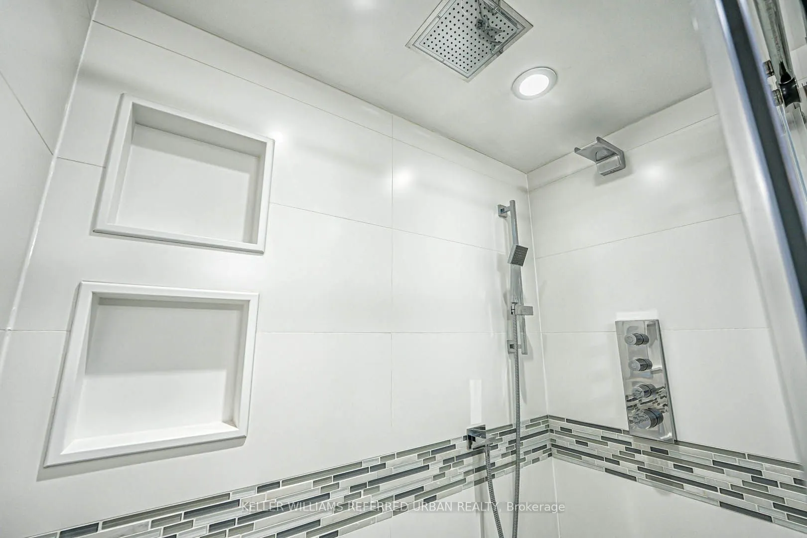 67 Pleasant Boulevard, #6