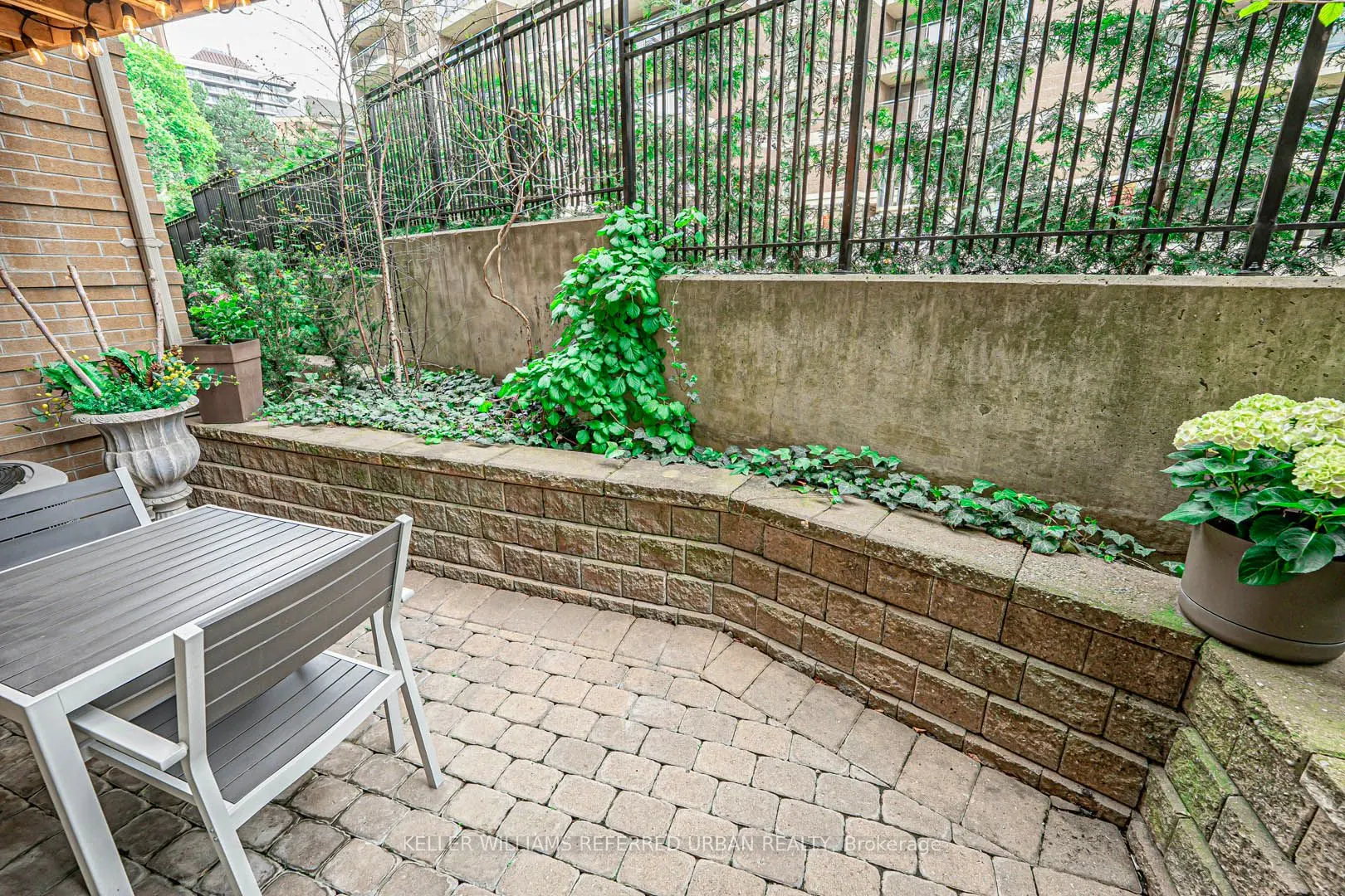 67 Pleasant Boulevard, #6