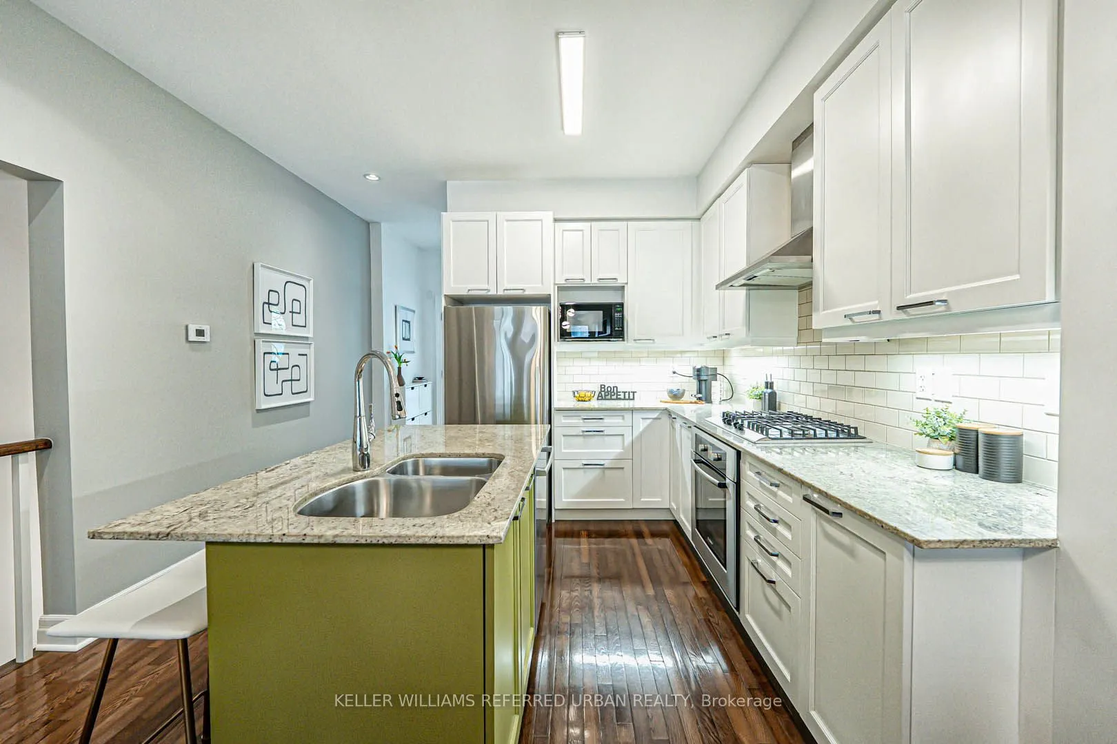 67 Pleasant Boulevard, #6