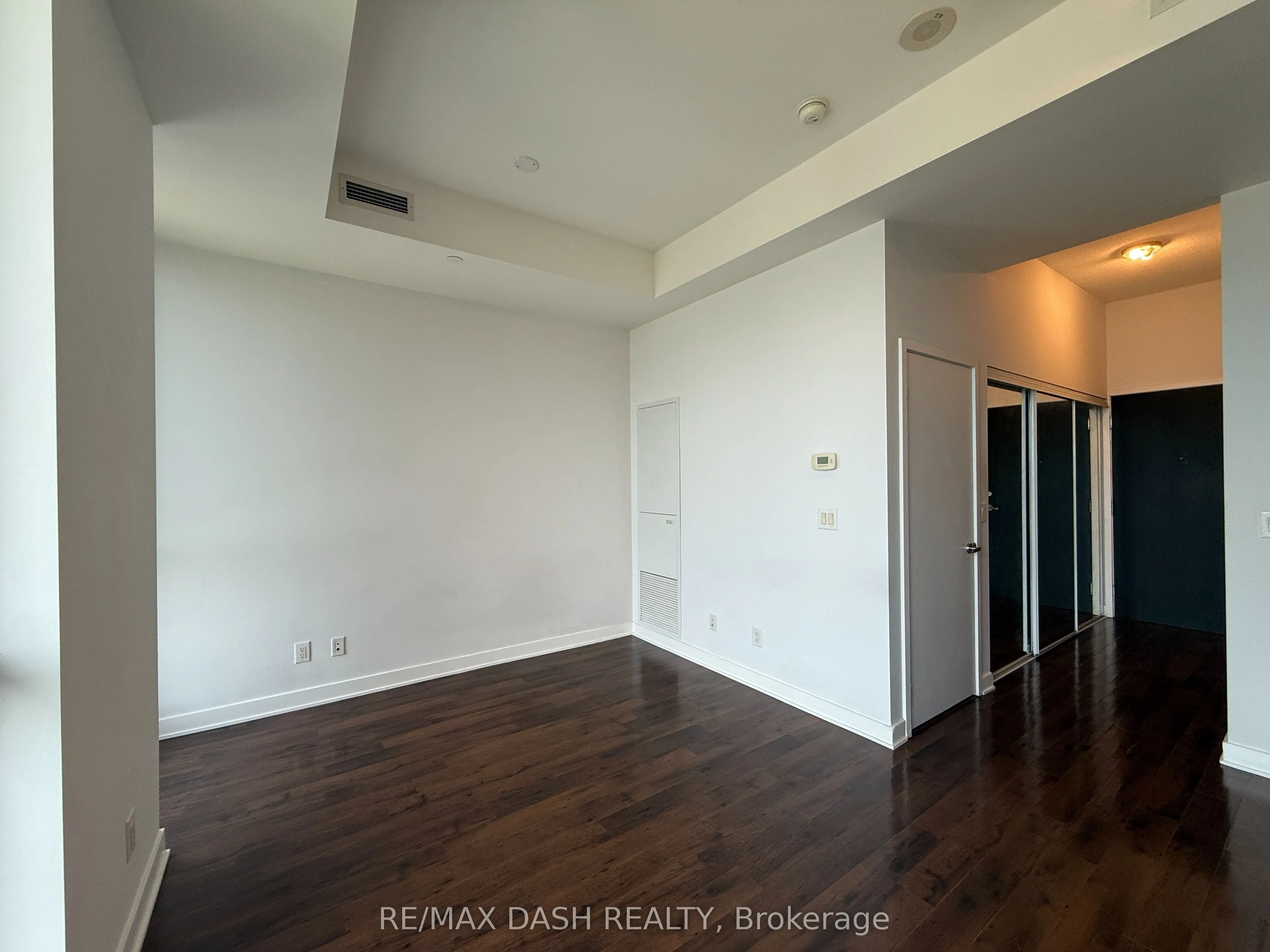 170 Sumach Street, #2411