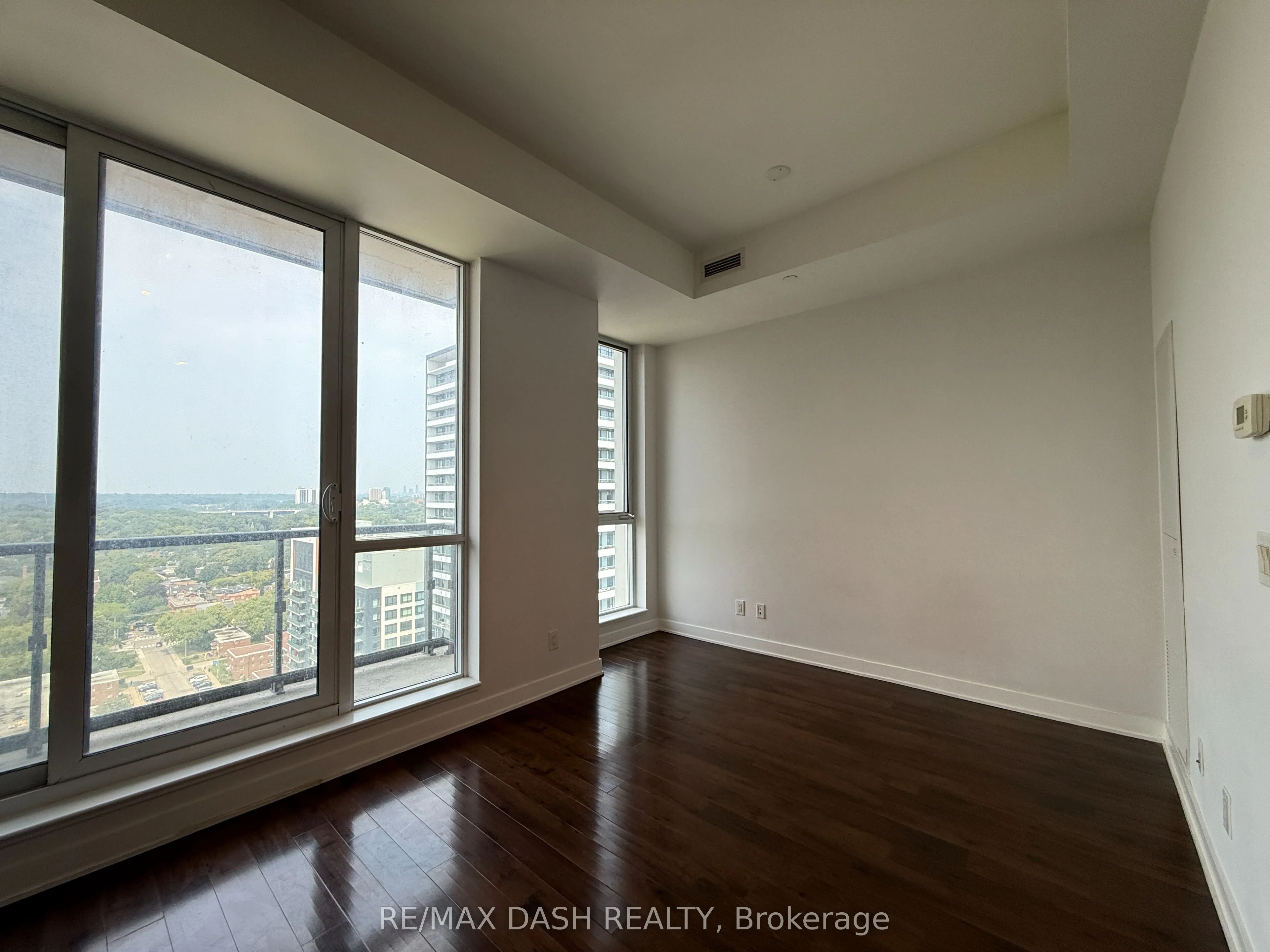 170 Sumach Street, #2411