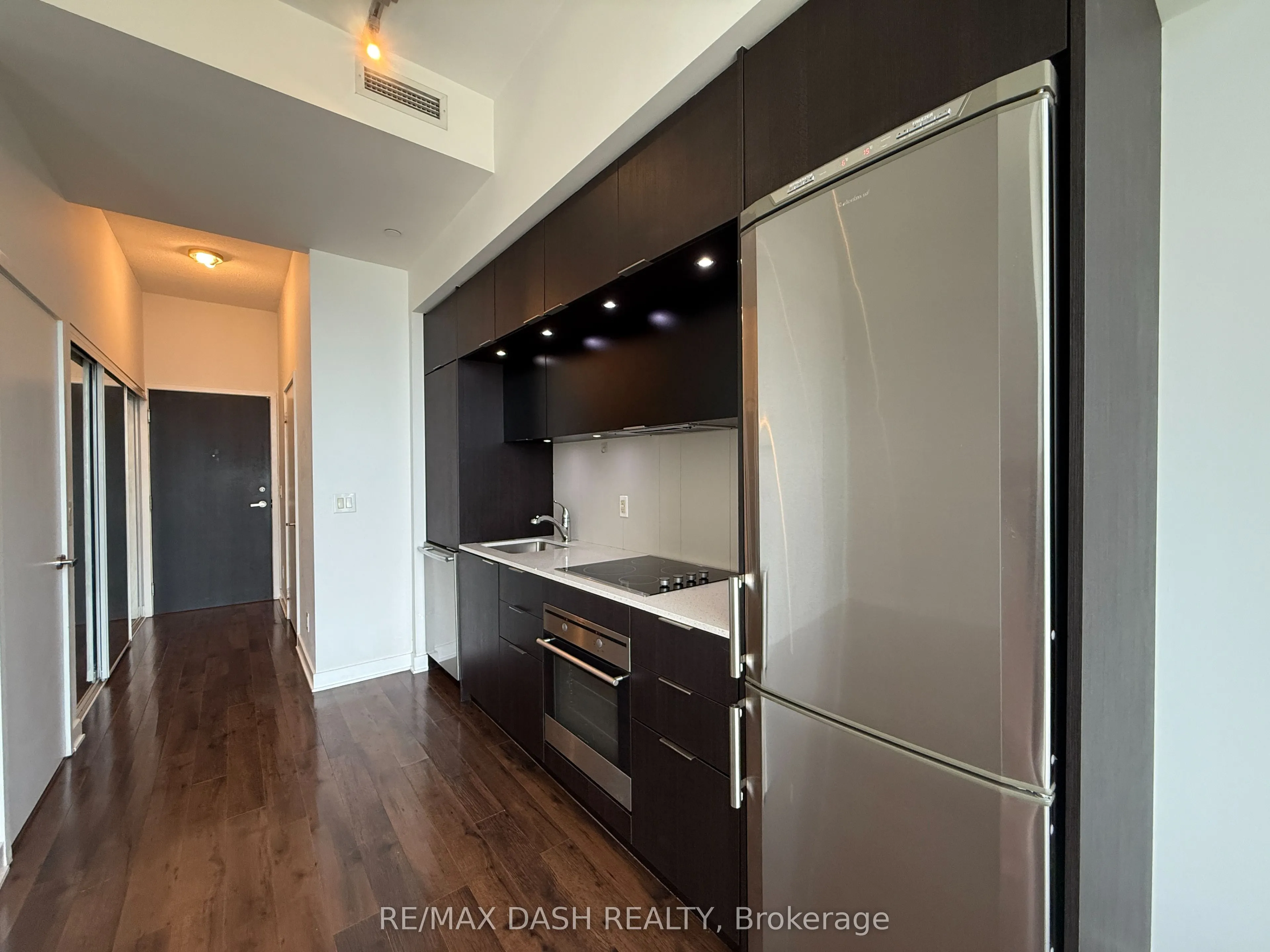 170 Sumach Street, #2411