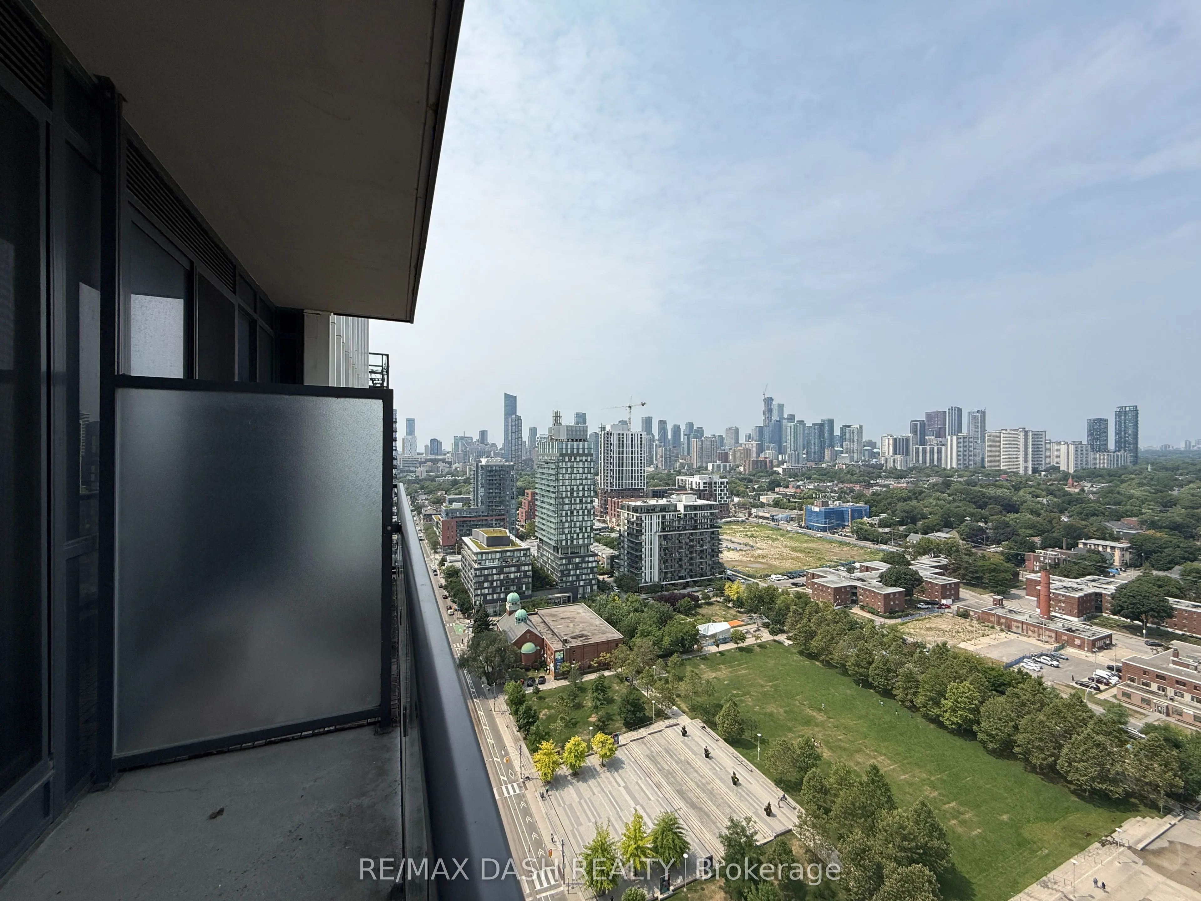170 Sumach Street, #2411