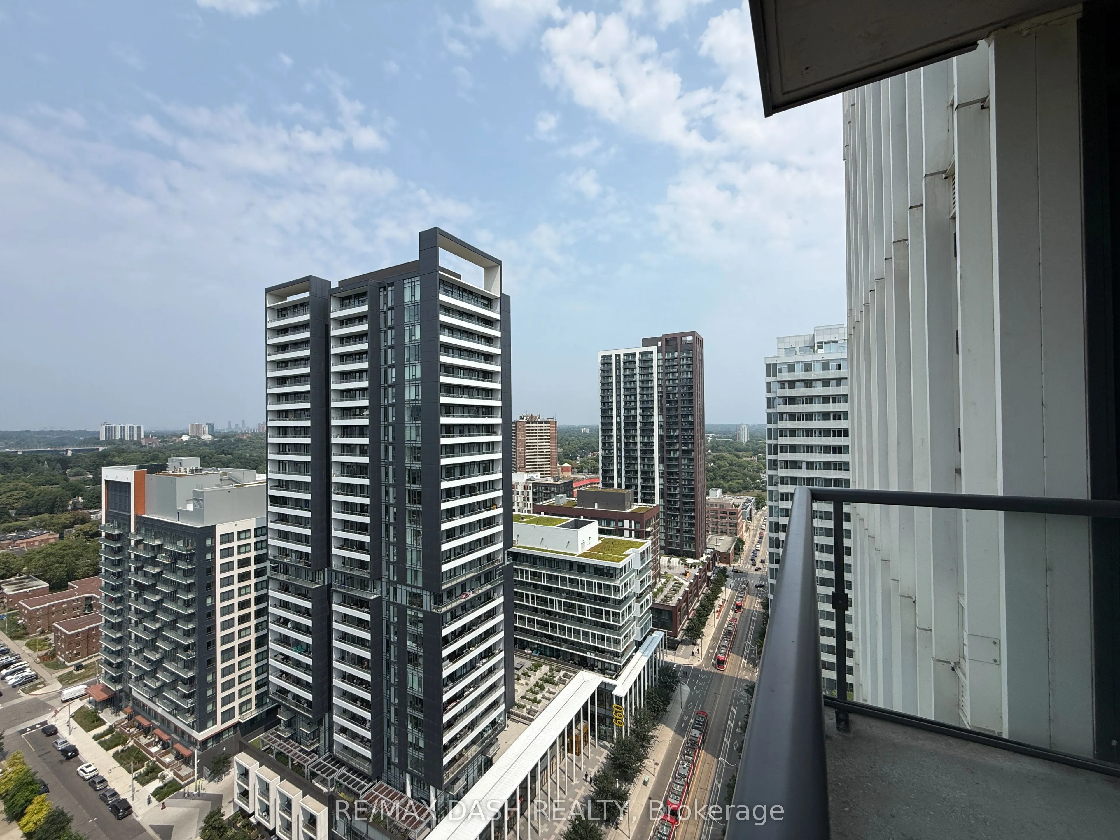 170 Sumach Street, #2411