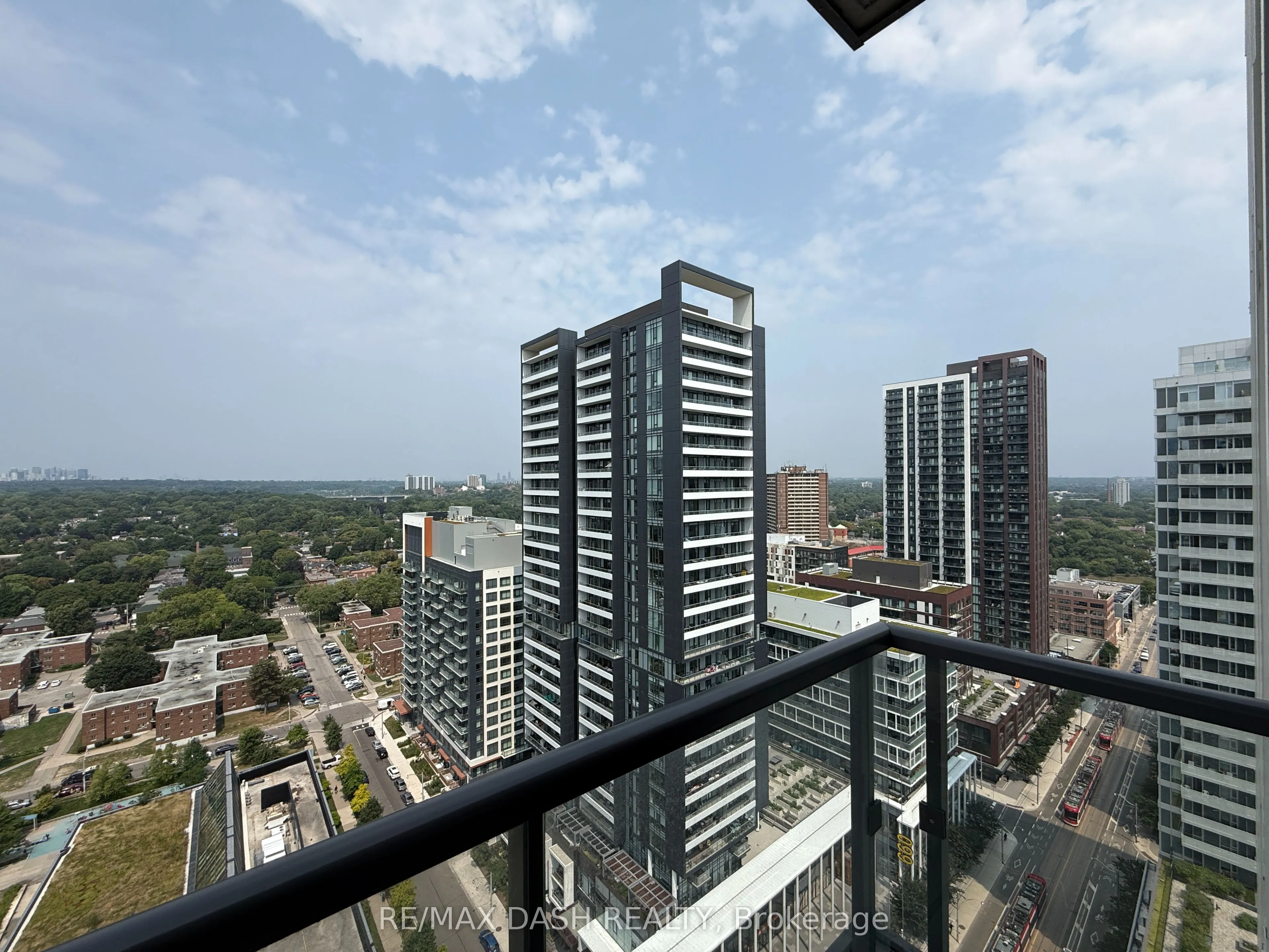 170 Sumach Street, #2411