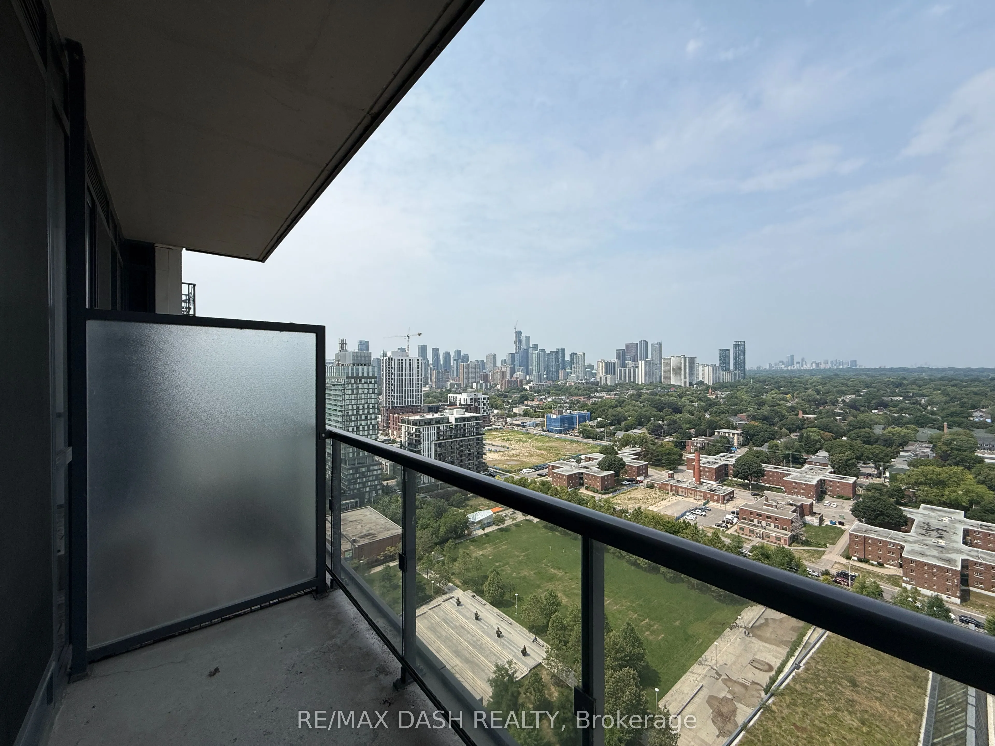 170 Sumach Street, #2411