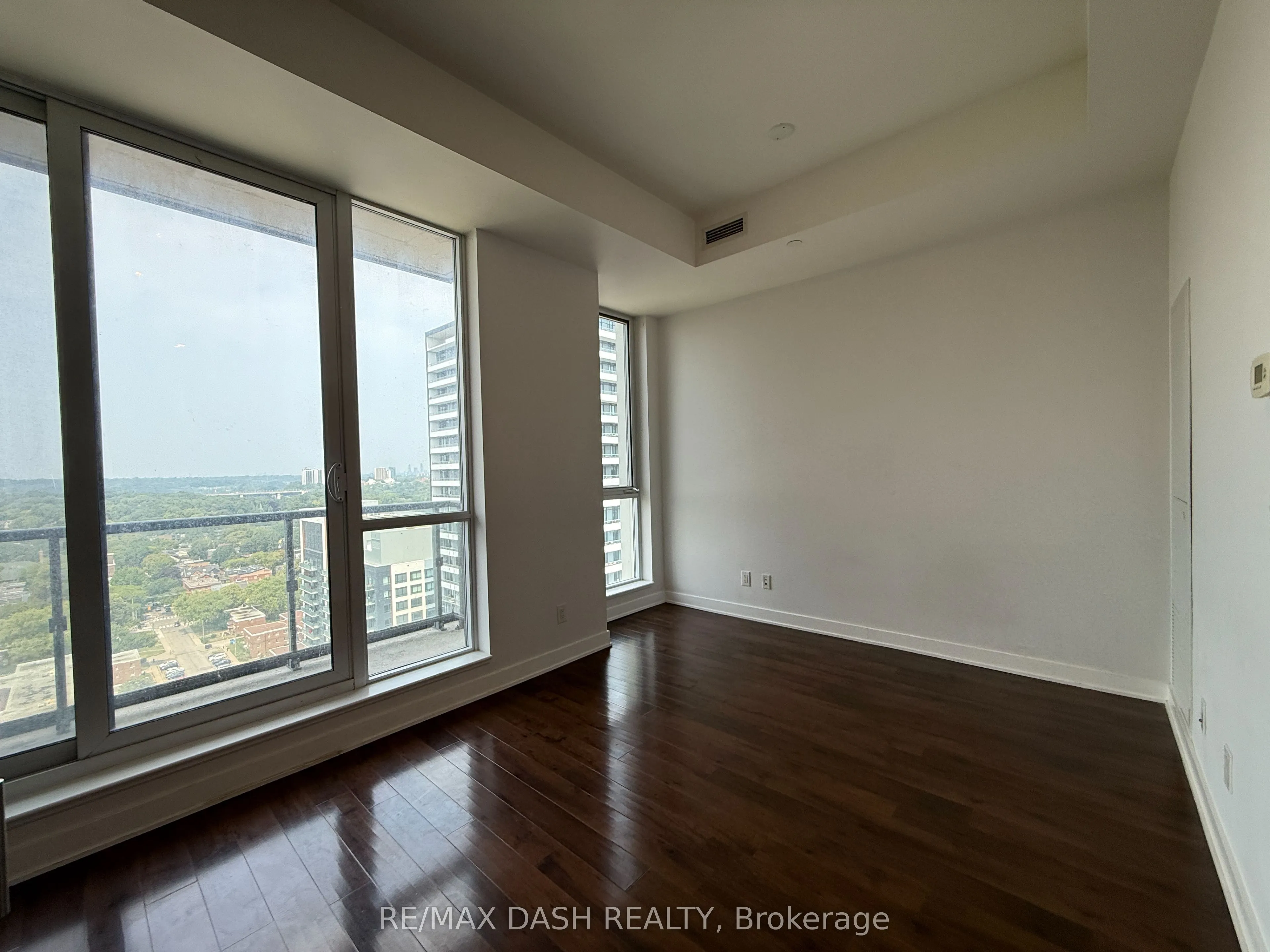 170 Sumach Street, #2411