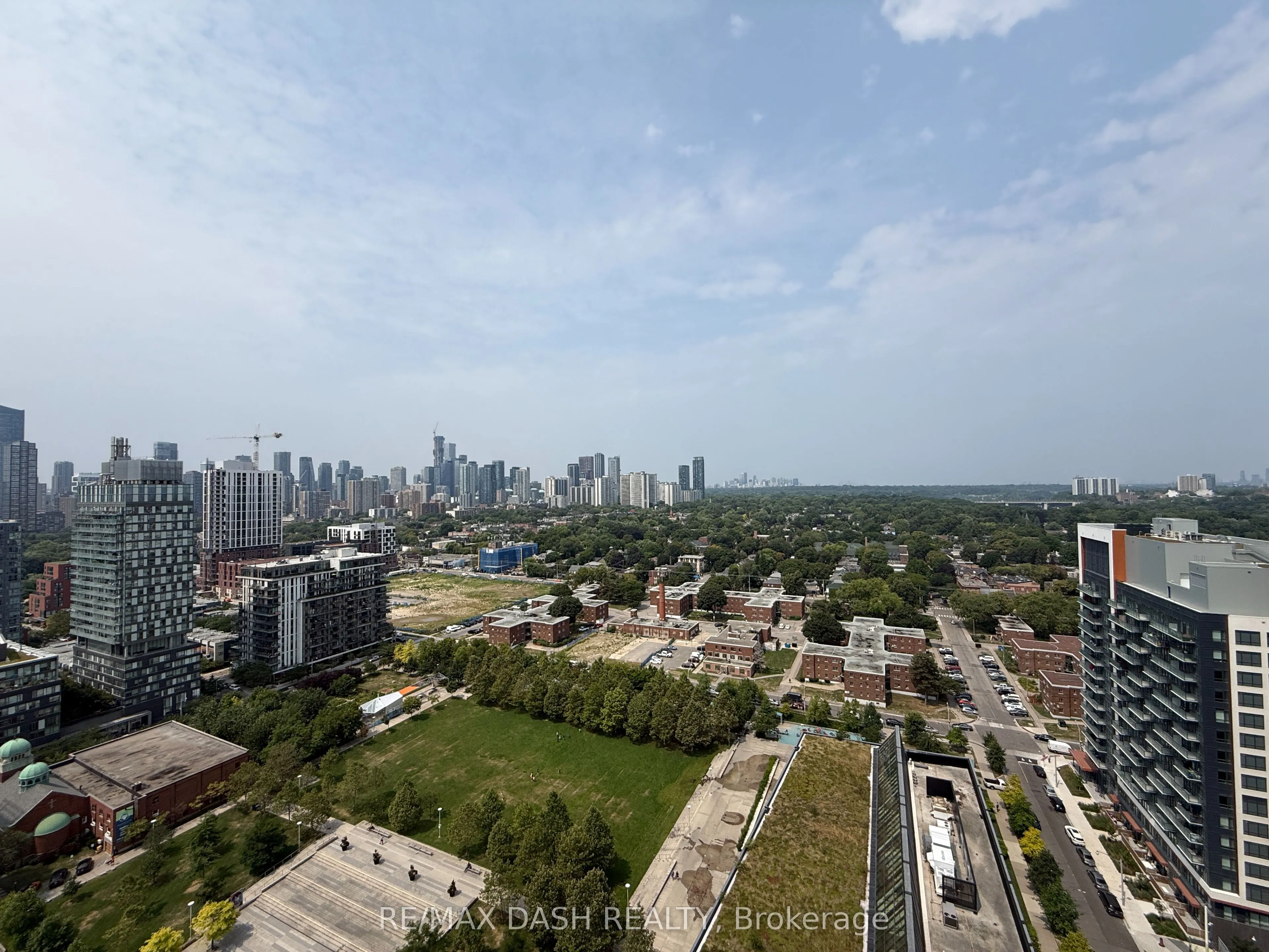 170 Sumach Street, #2411