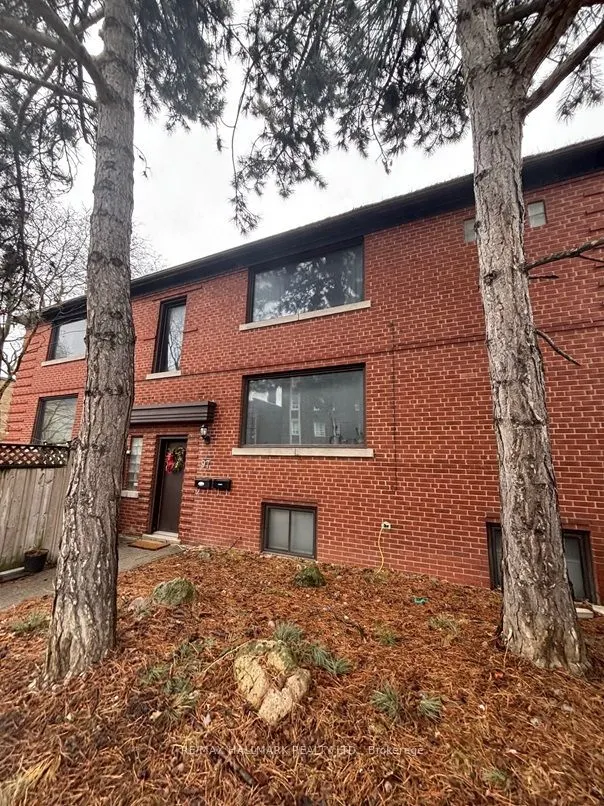 97 Oriole Parkway
