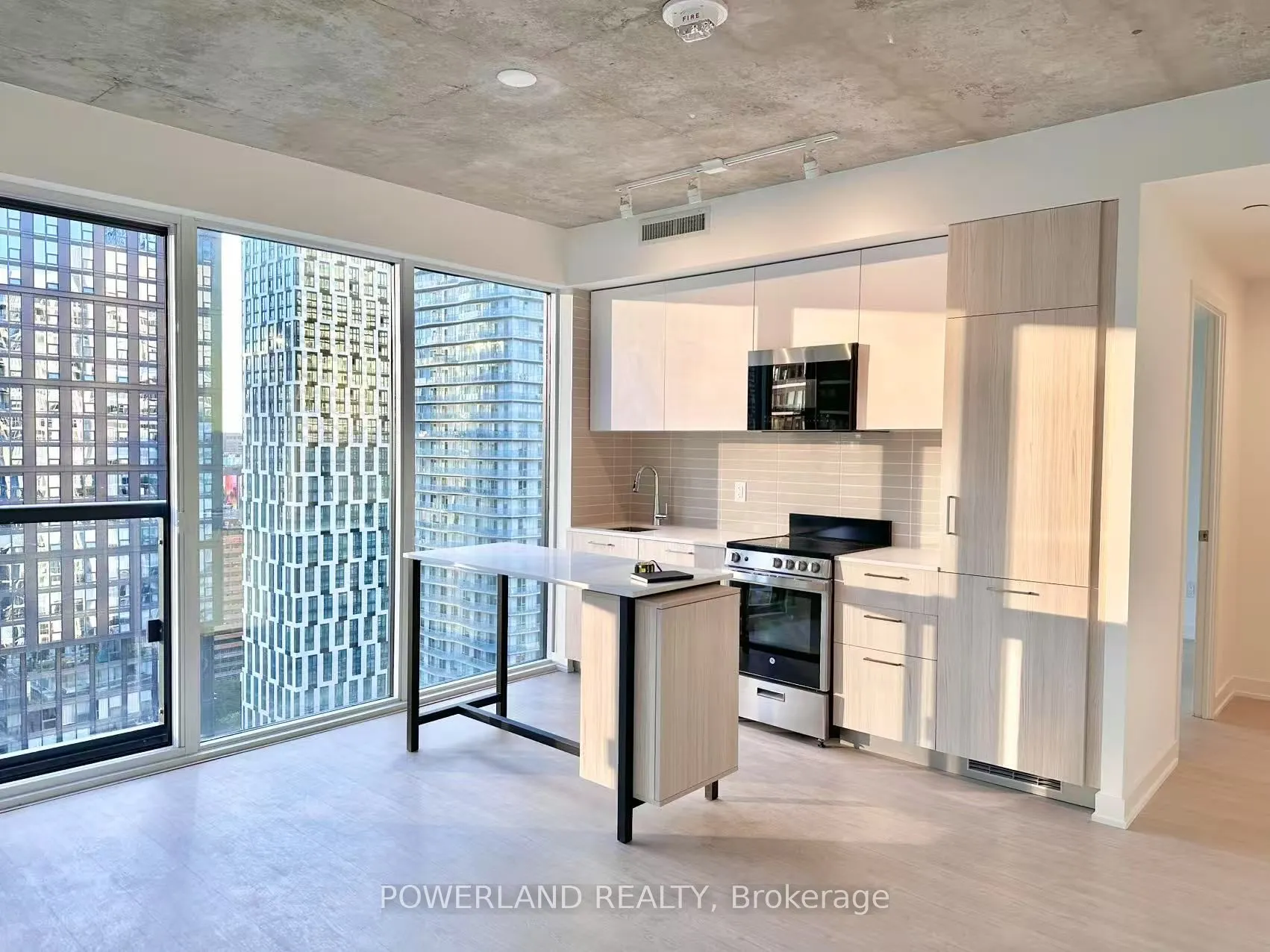 65 Mutual Street, #2704