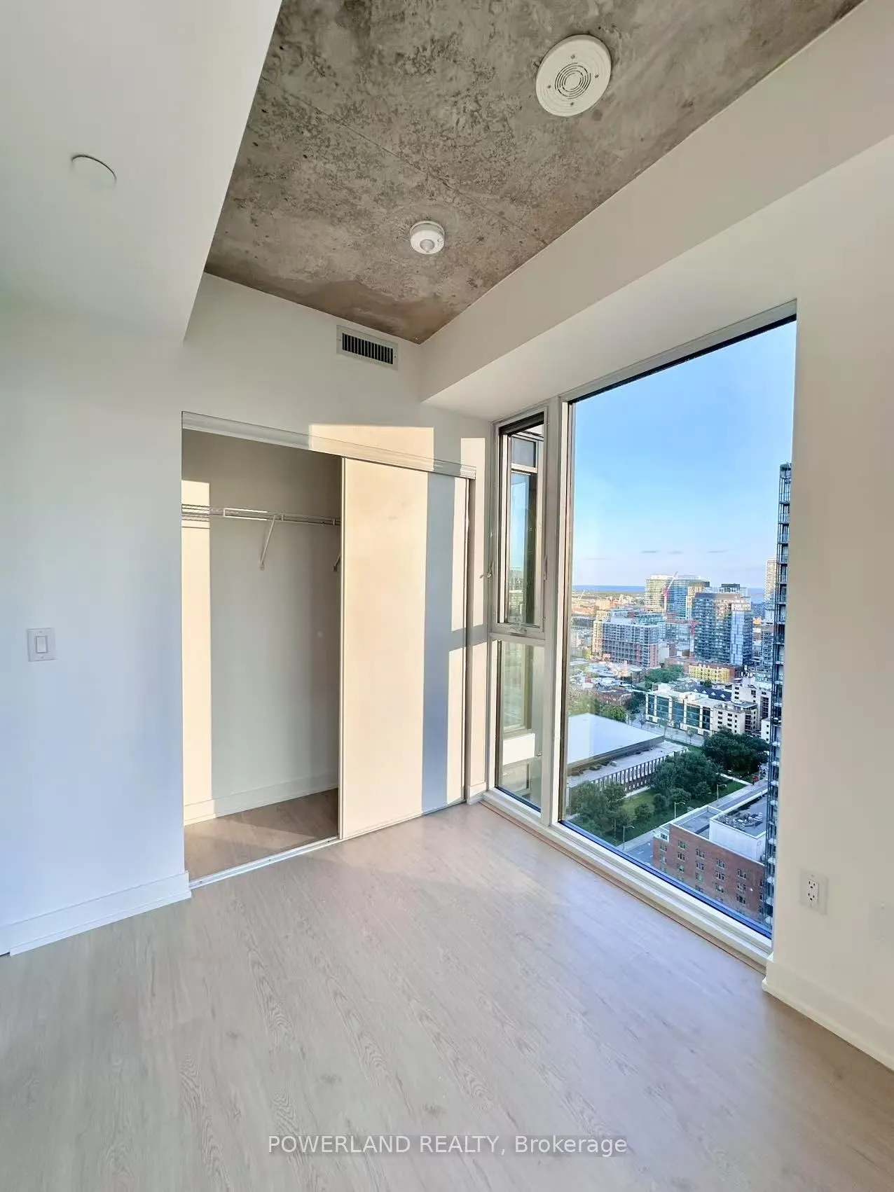 65 Mutual Street, #2704