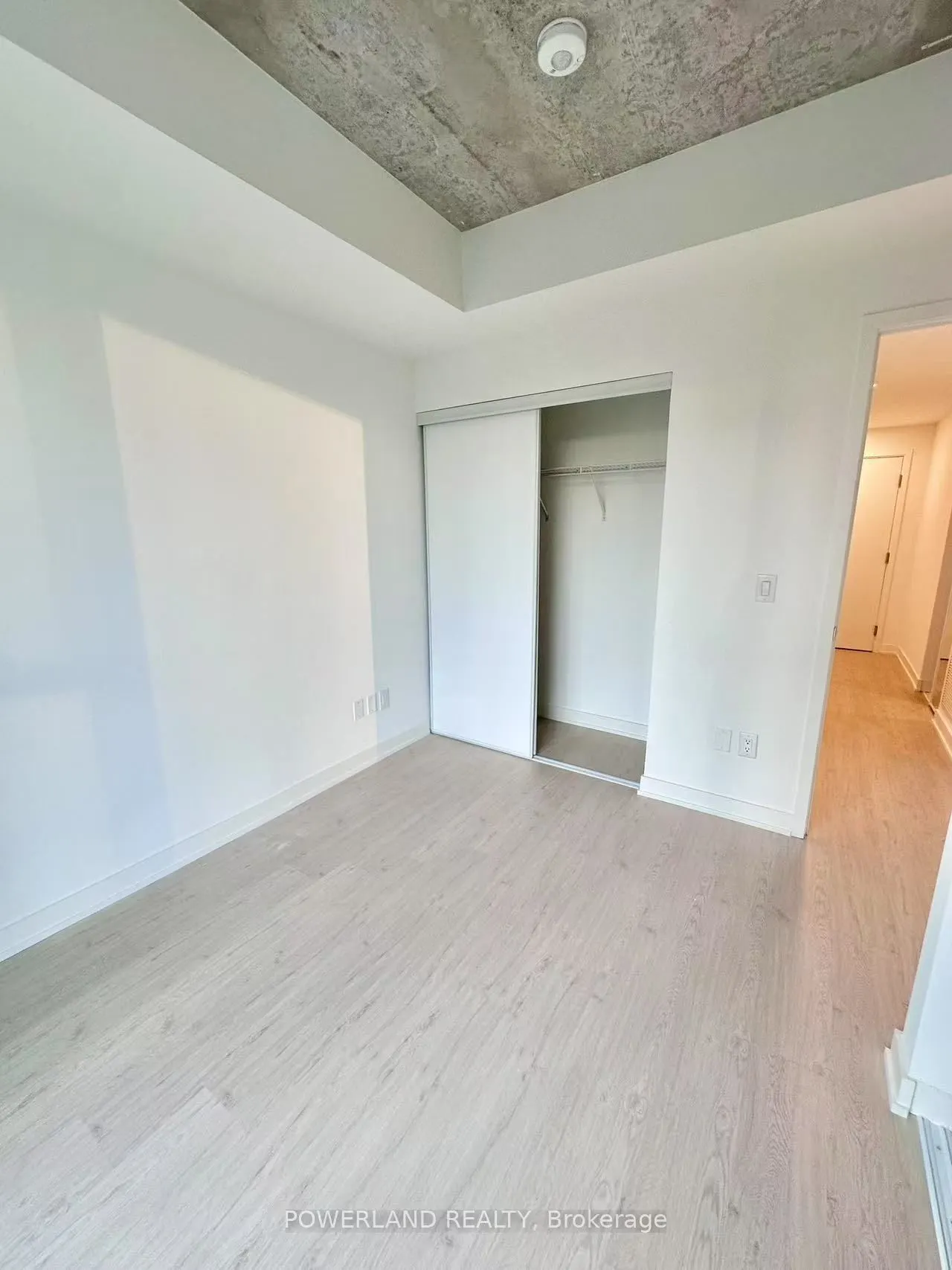 65 Mutual Street, #2704