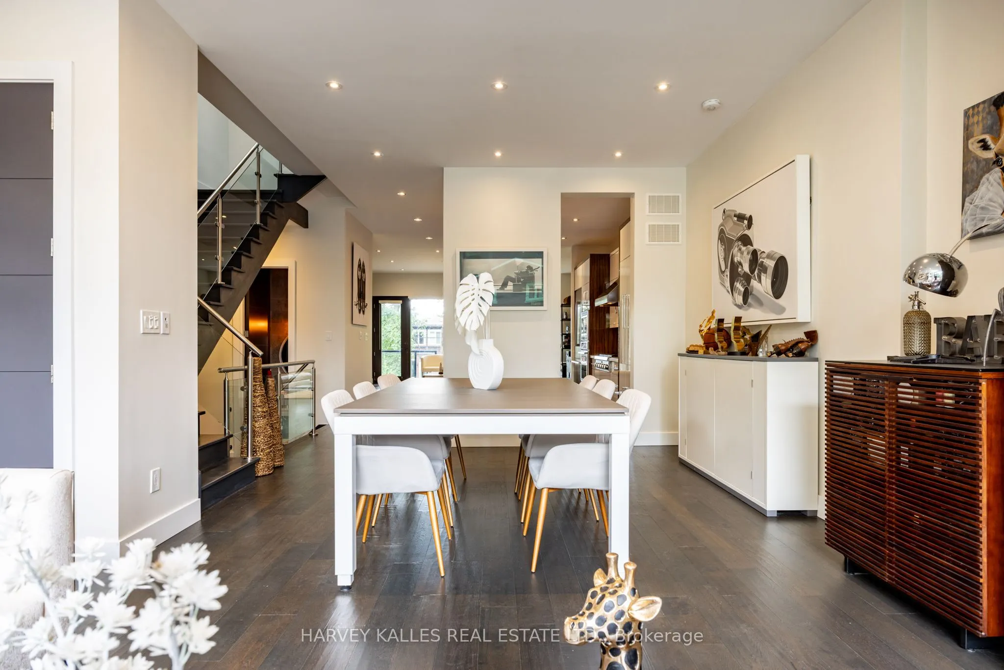 397 Soudan Avenue