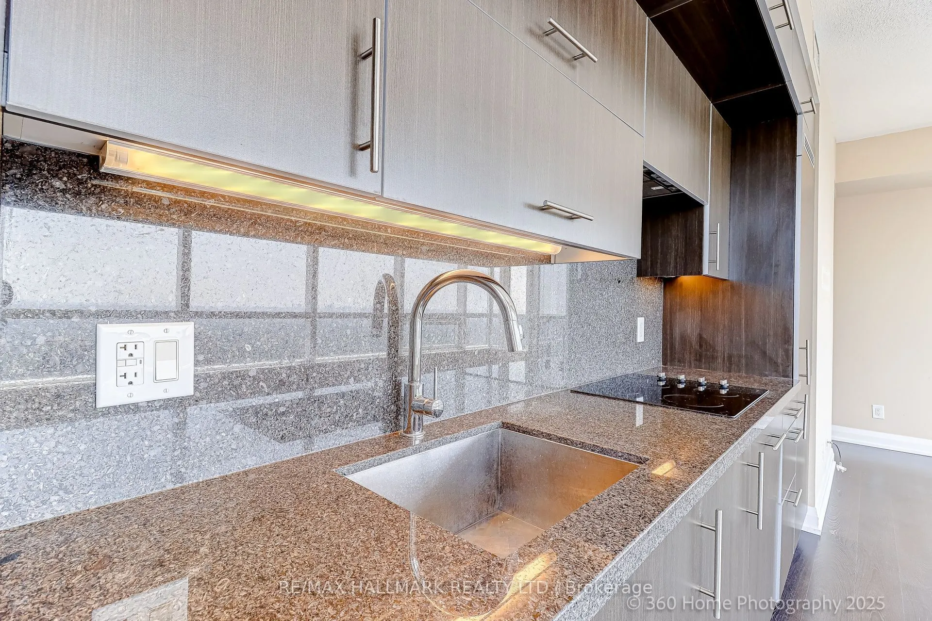 5 Sheppard Avenue E, #4417