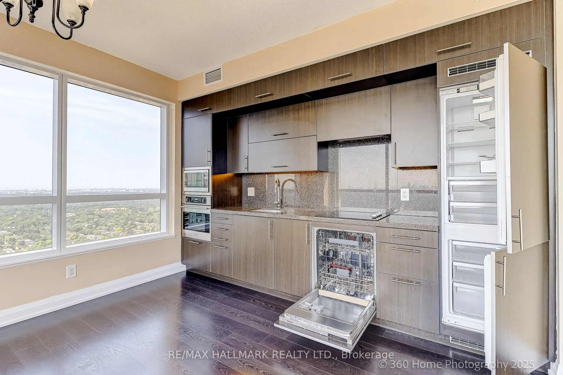 5 Sheppard Avenue E, #4417