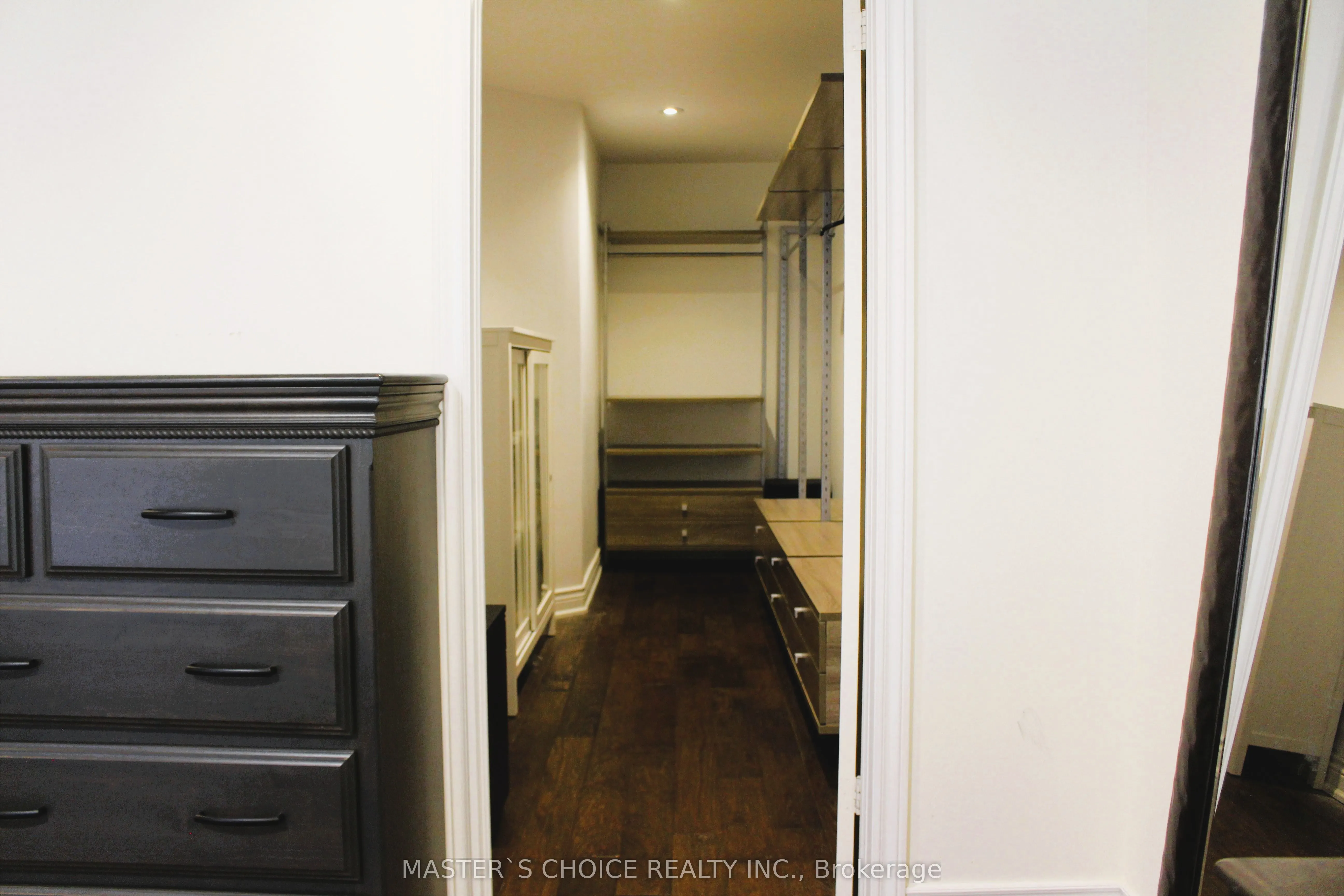 25 Aldershot Crescent