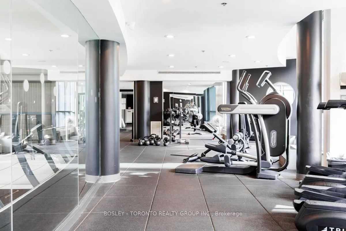 219 Fort York Boulevard, #610