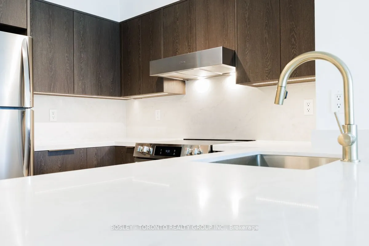 219 Fort York Boulevard, #610
