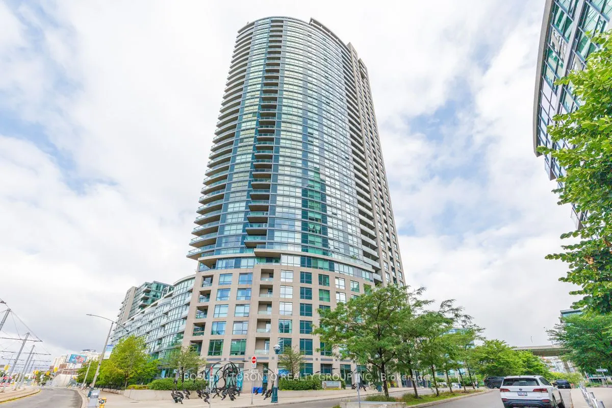 219 Fort York Boulevard, #610