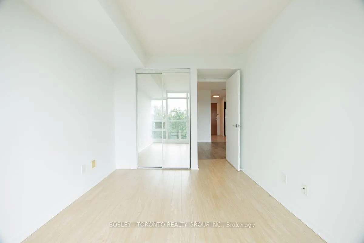 219 Fort York Boulevard, #610