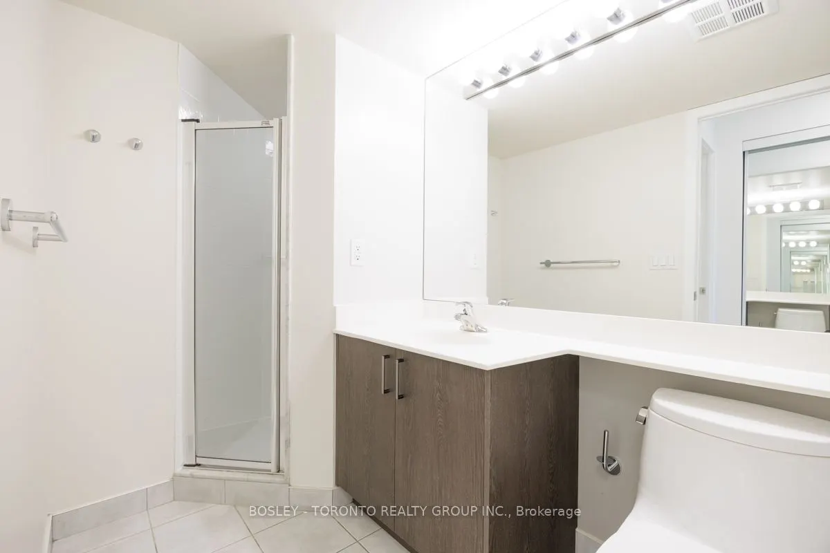 219 Fort York Boulevard, #610