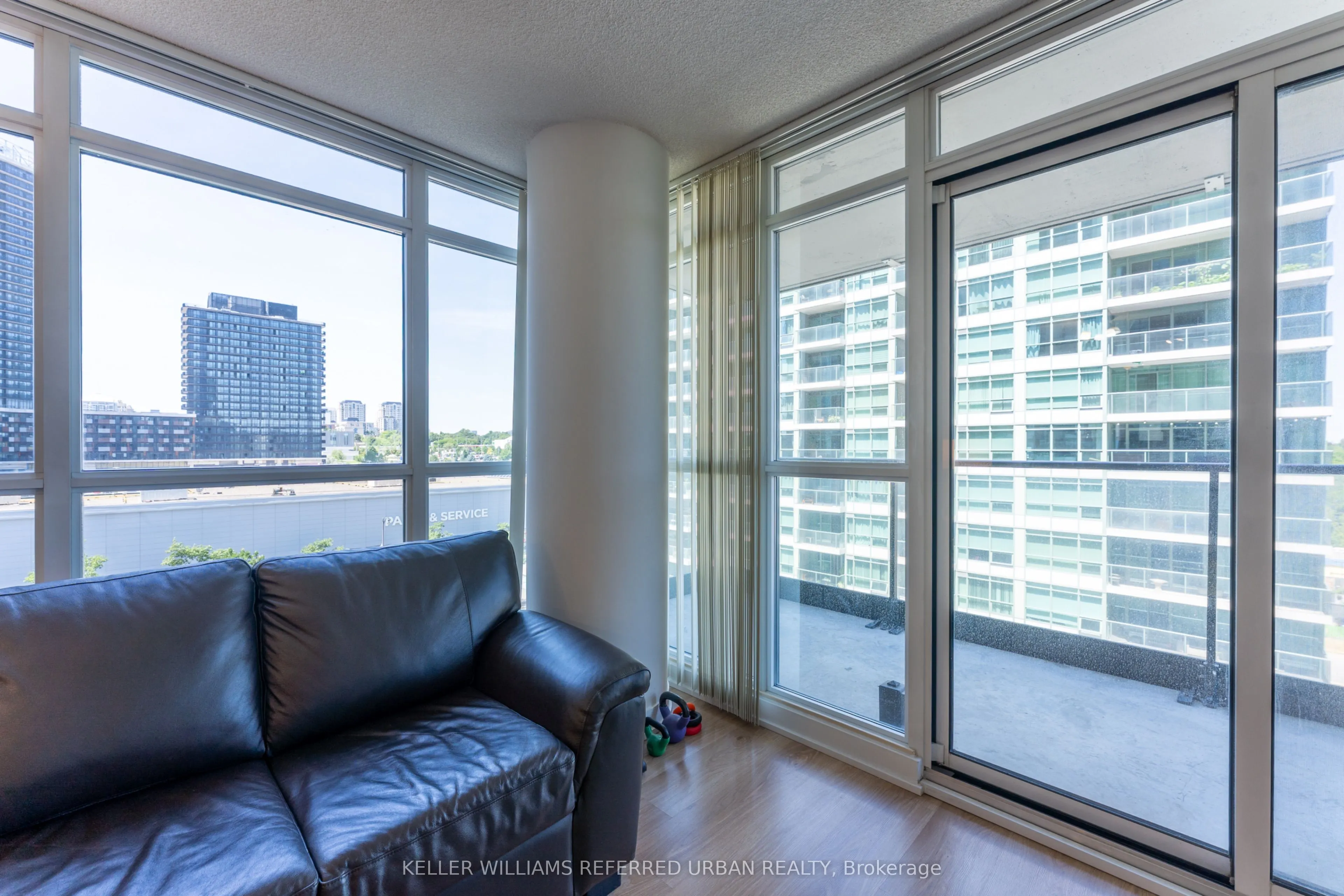 19 Singer Court, #717