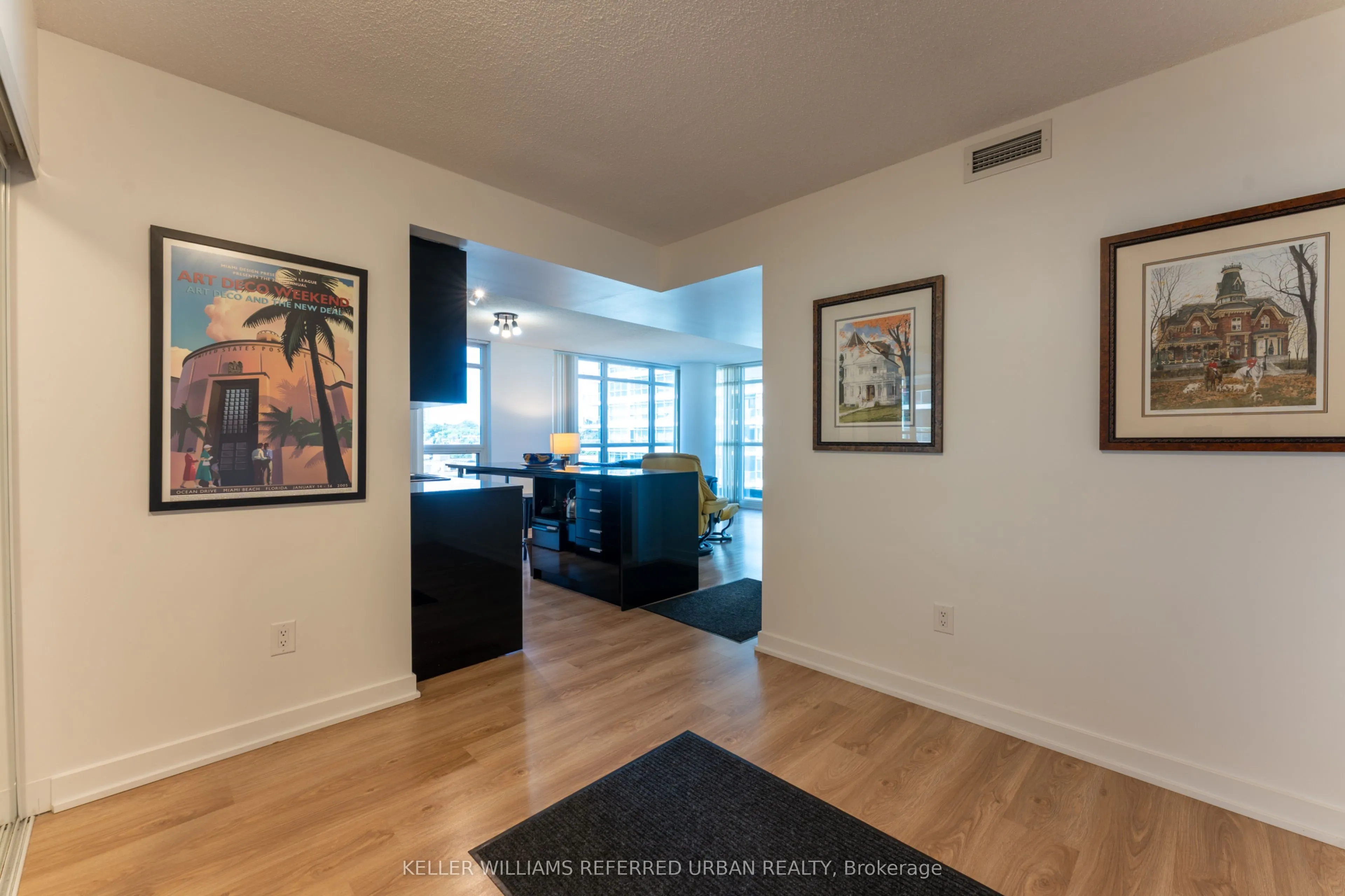 19 Singer Court, #717