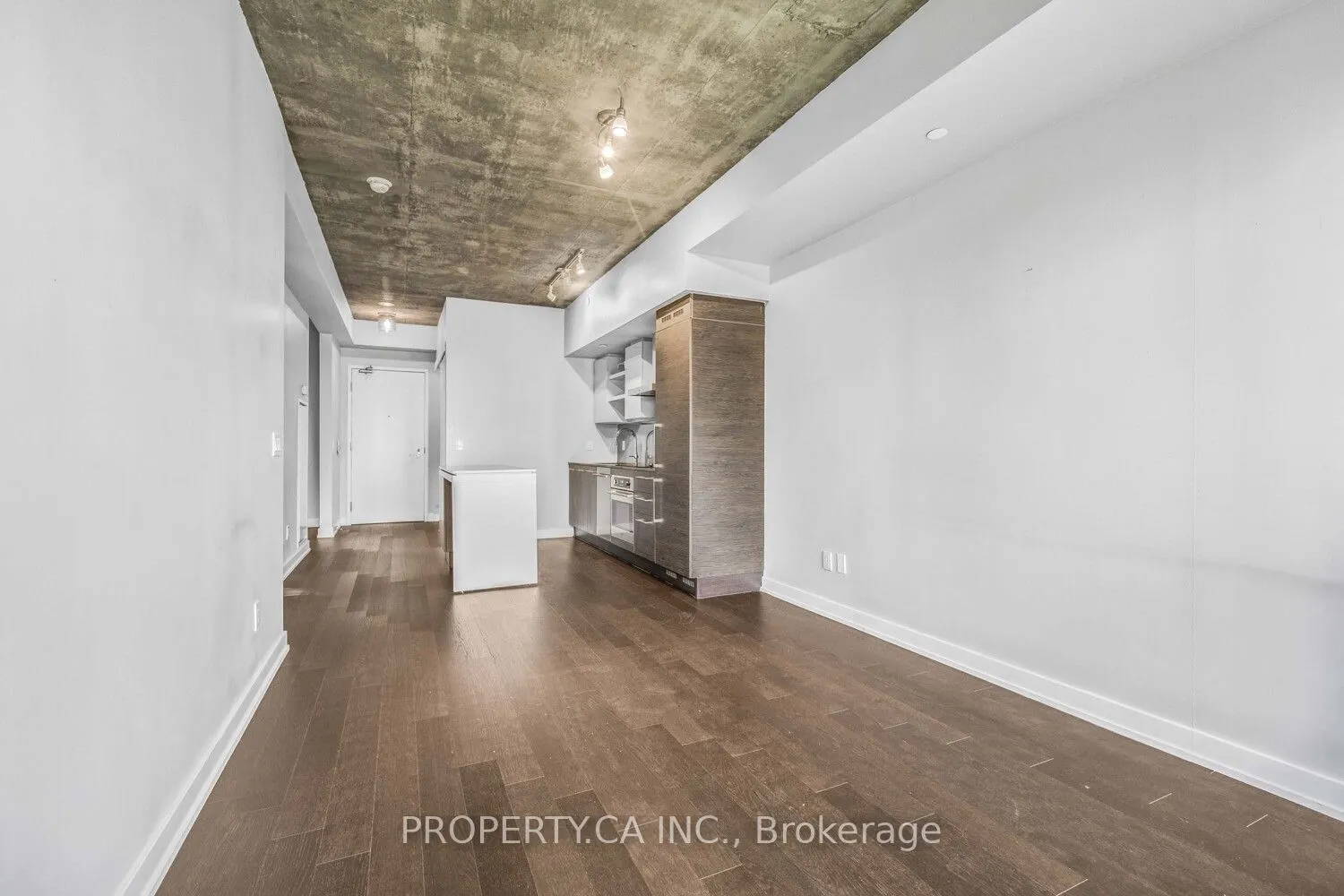 1030 King Street W, #915