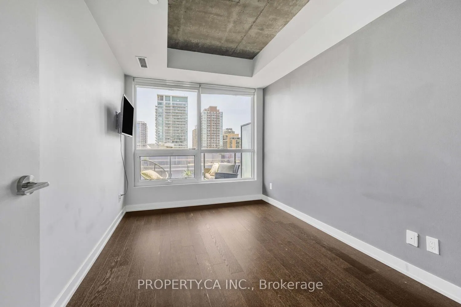 1030 King Street W, #915