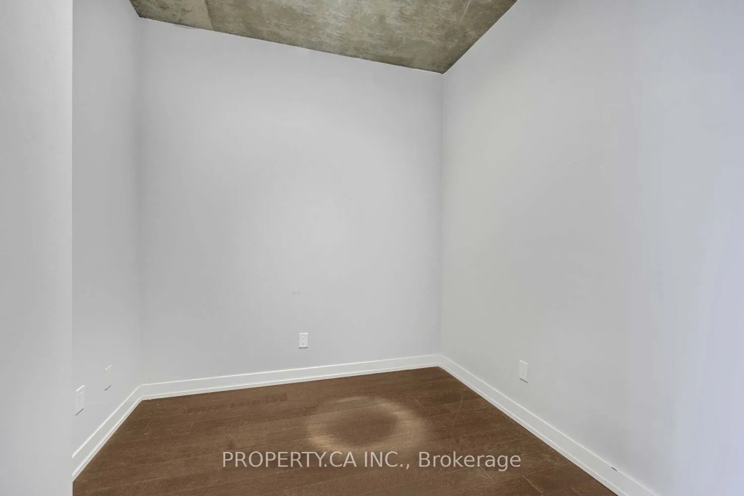 1030 King Street W, #915