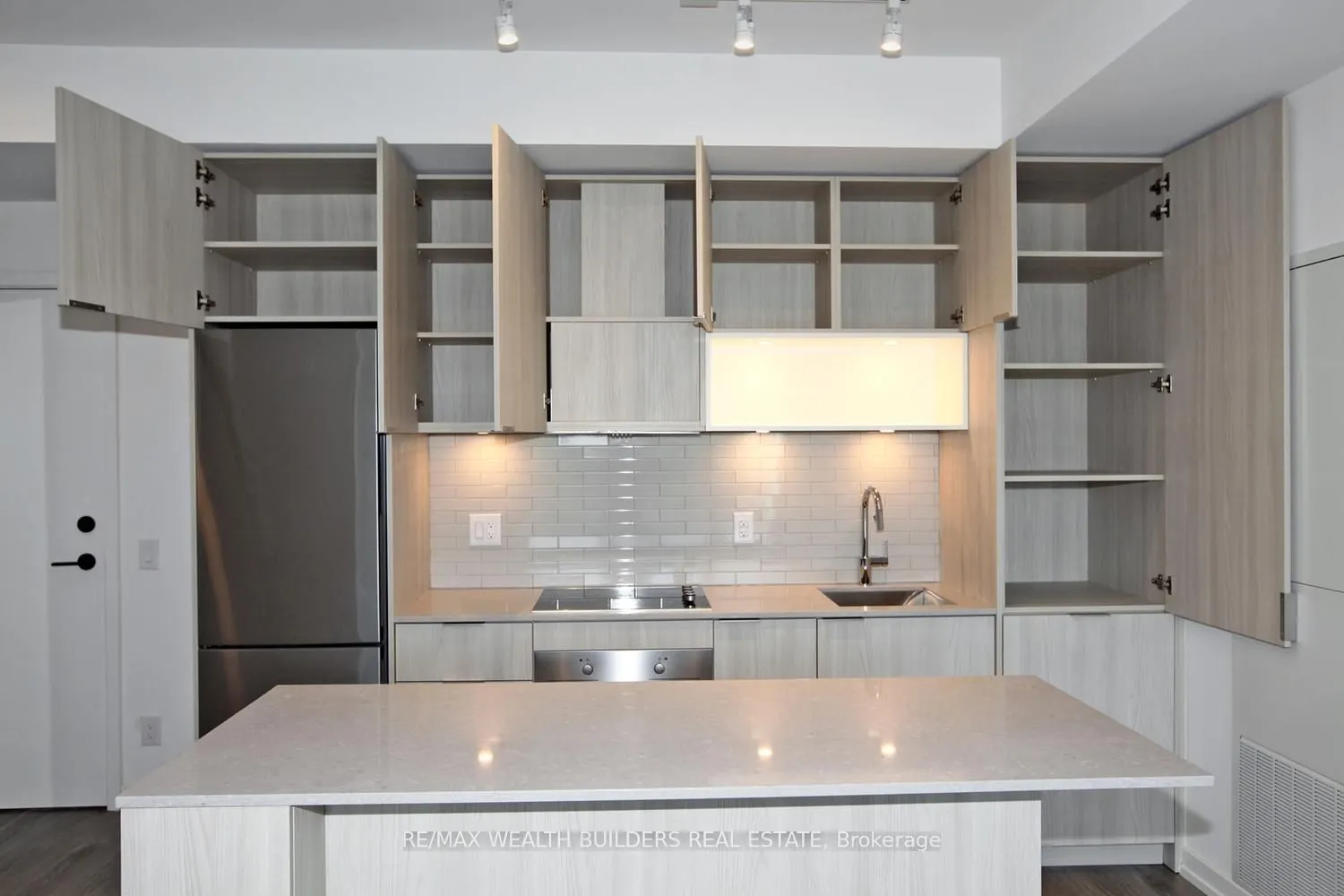 20 Tubman Avenue, #502