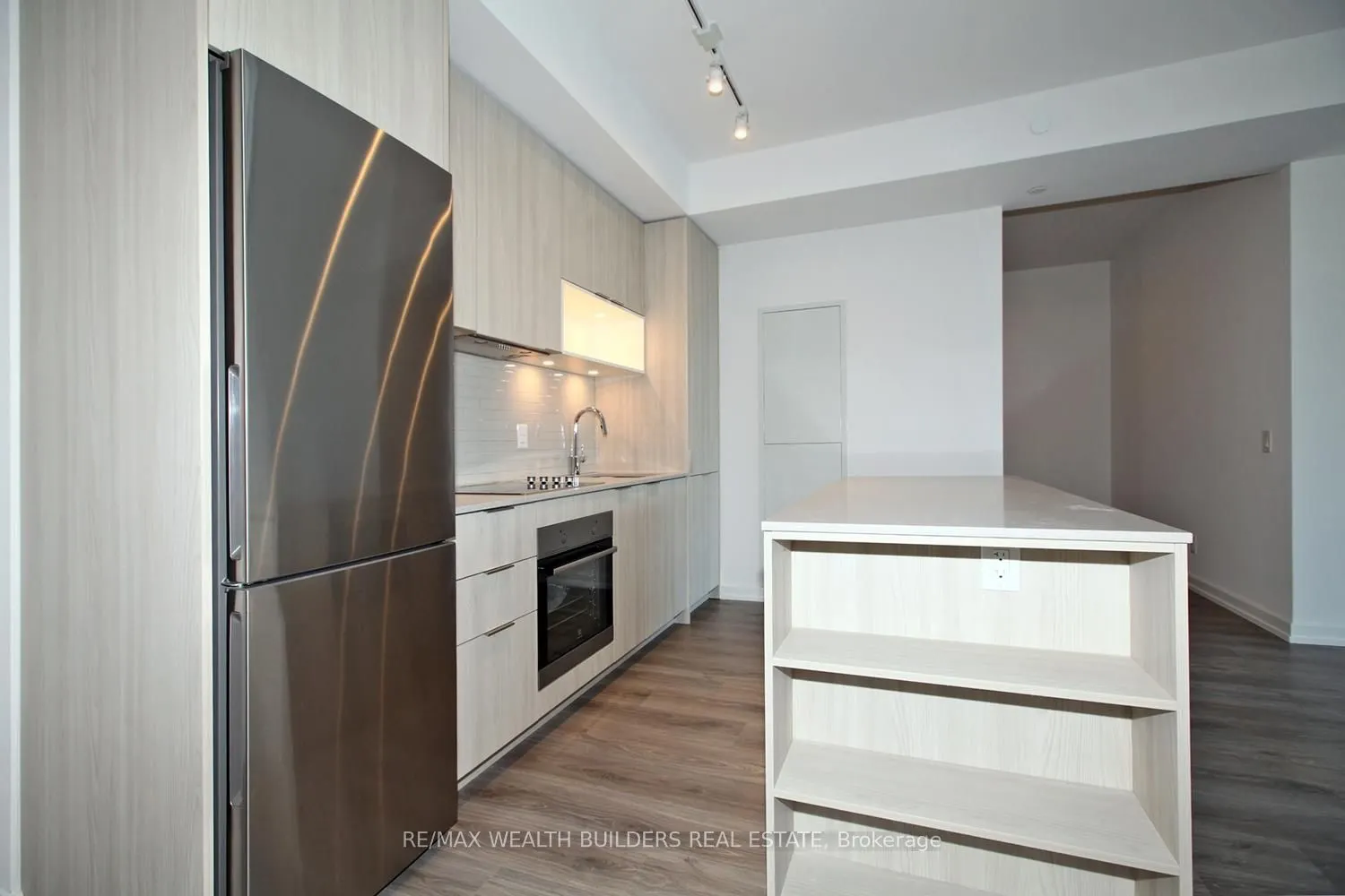 20 Tubman Avenue, #502