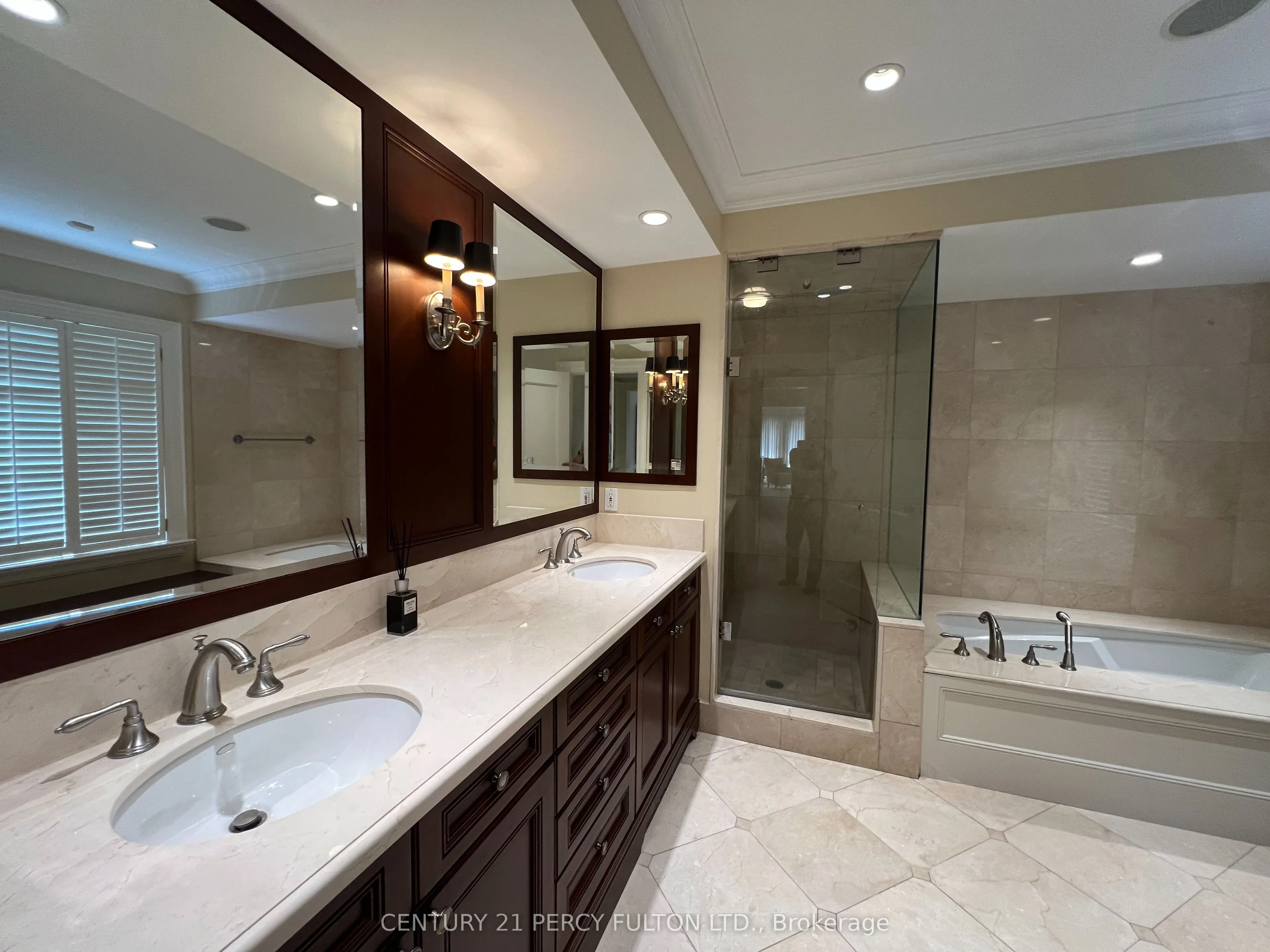7 Valleyanna Drive