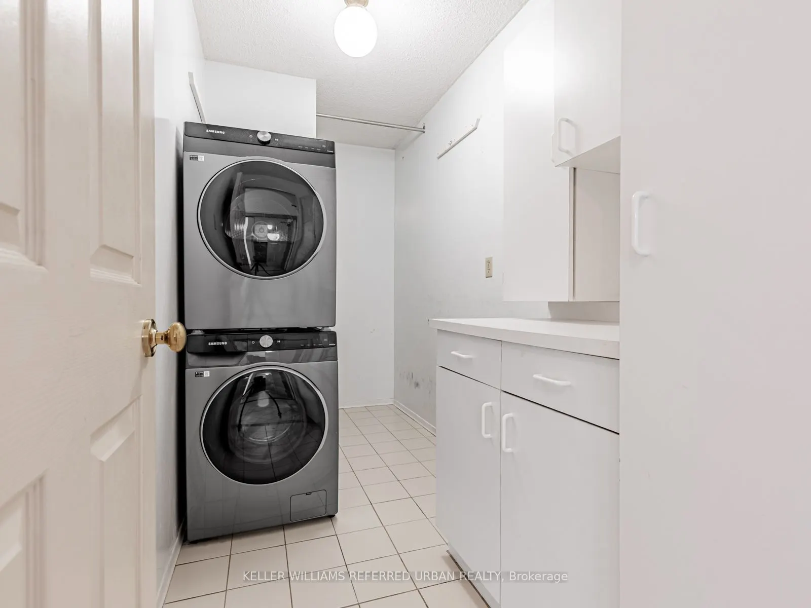 5460 Yonge Street, #506
