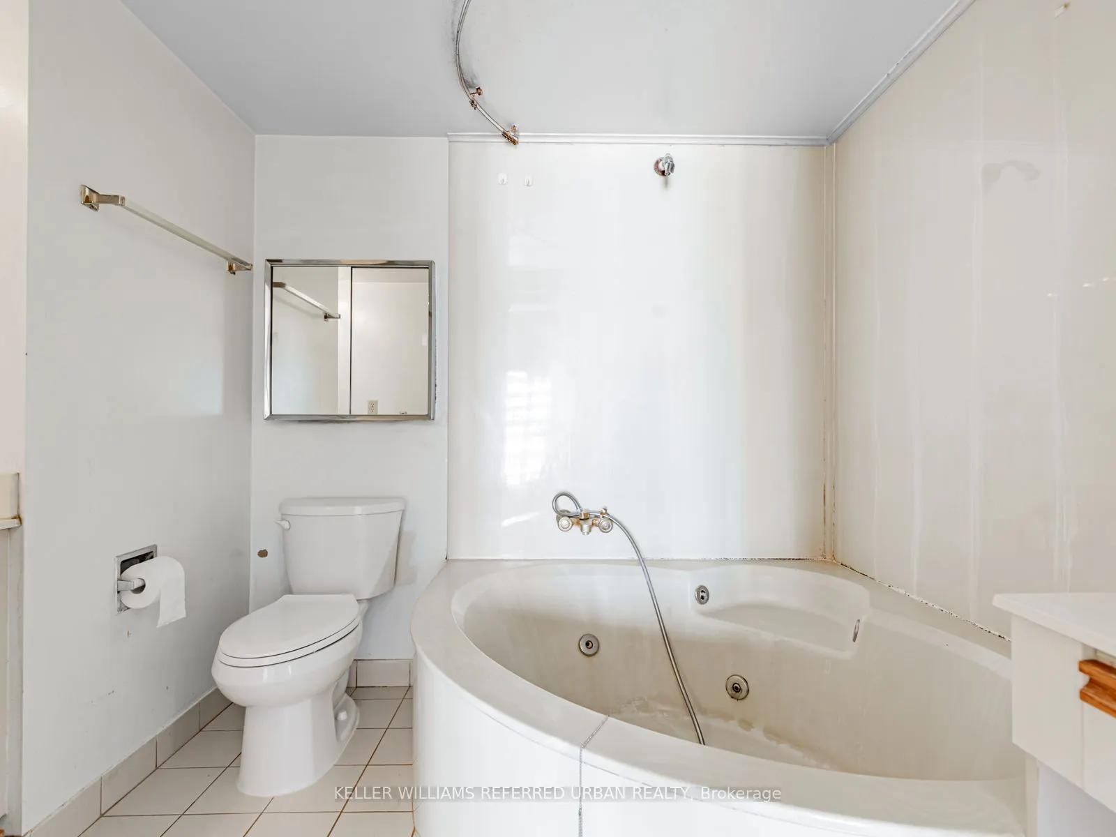 5460 Yonge Street, #506