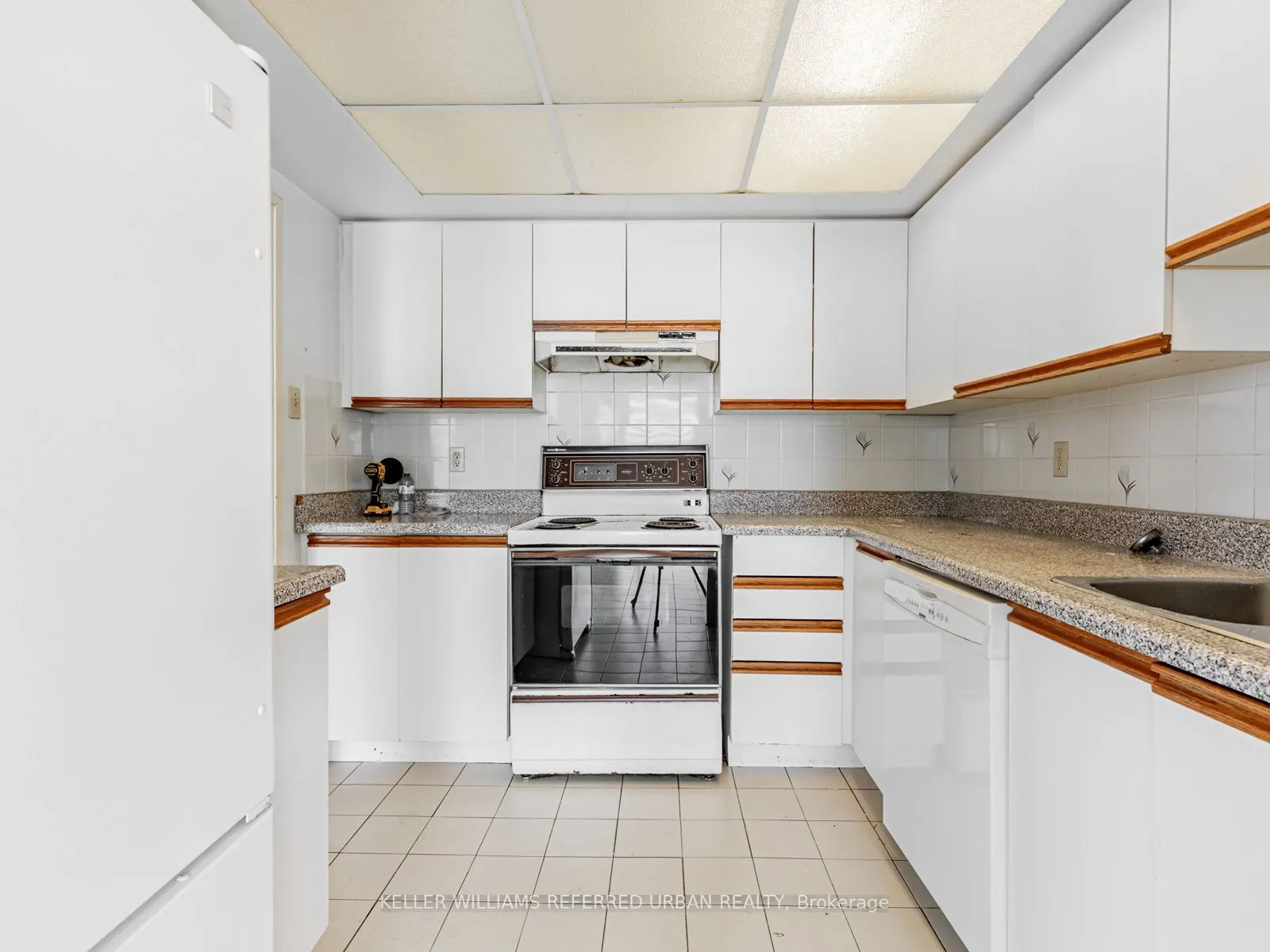 5460 Yonge Street, #506