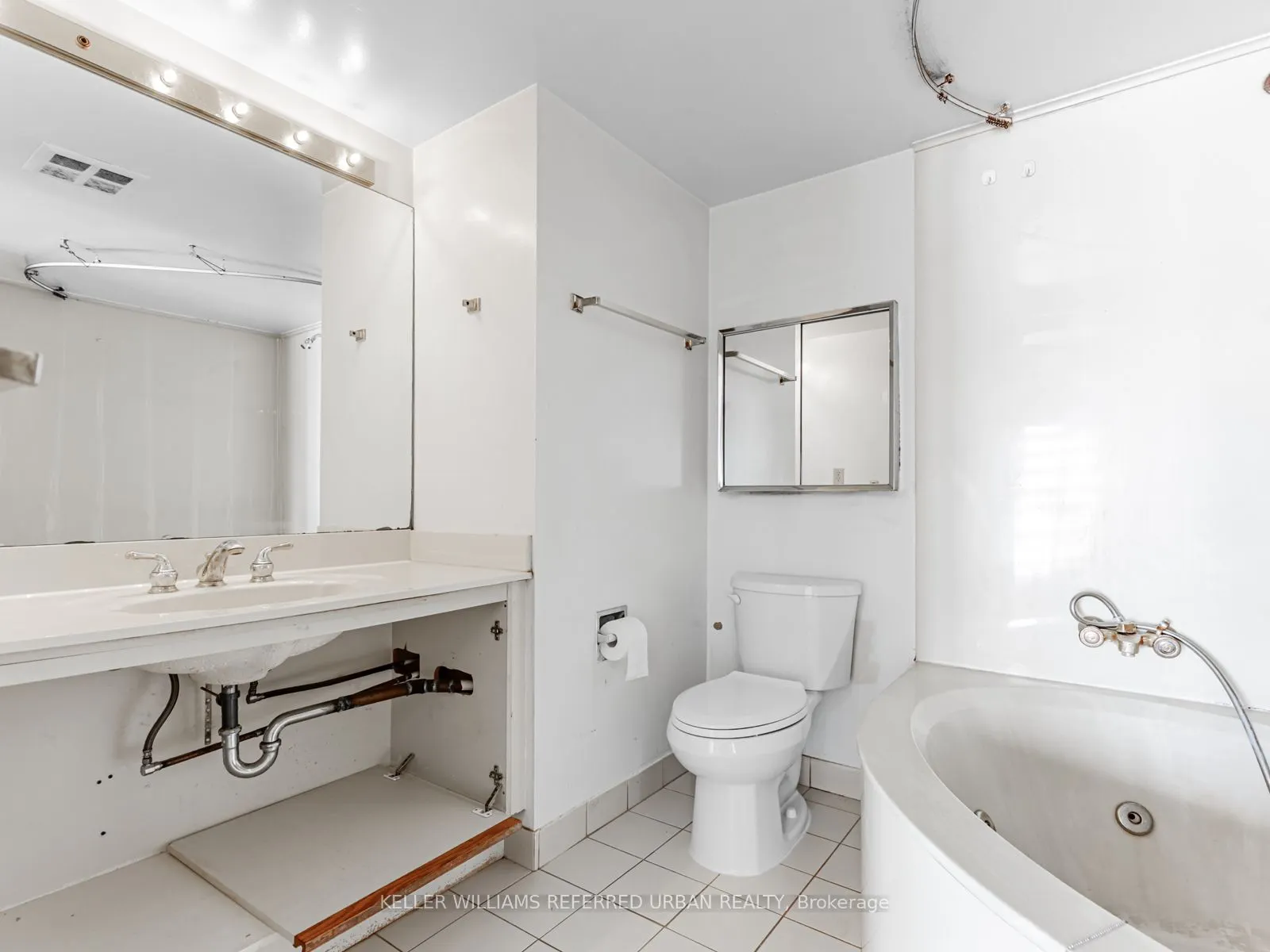 5460 Yonge Street, #506