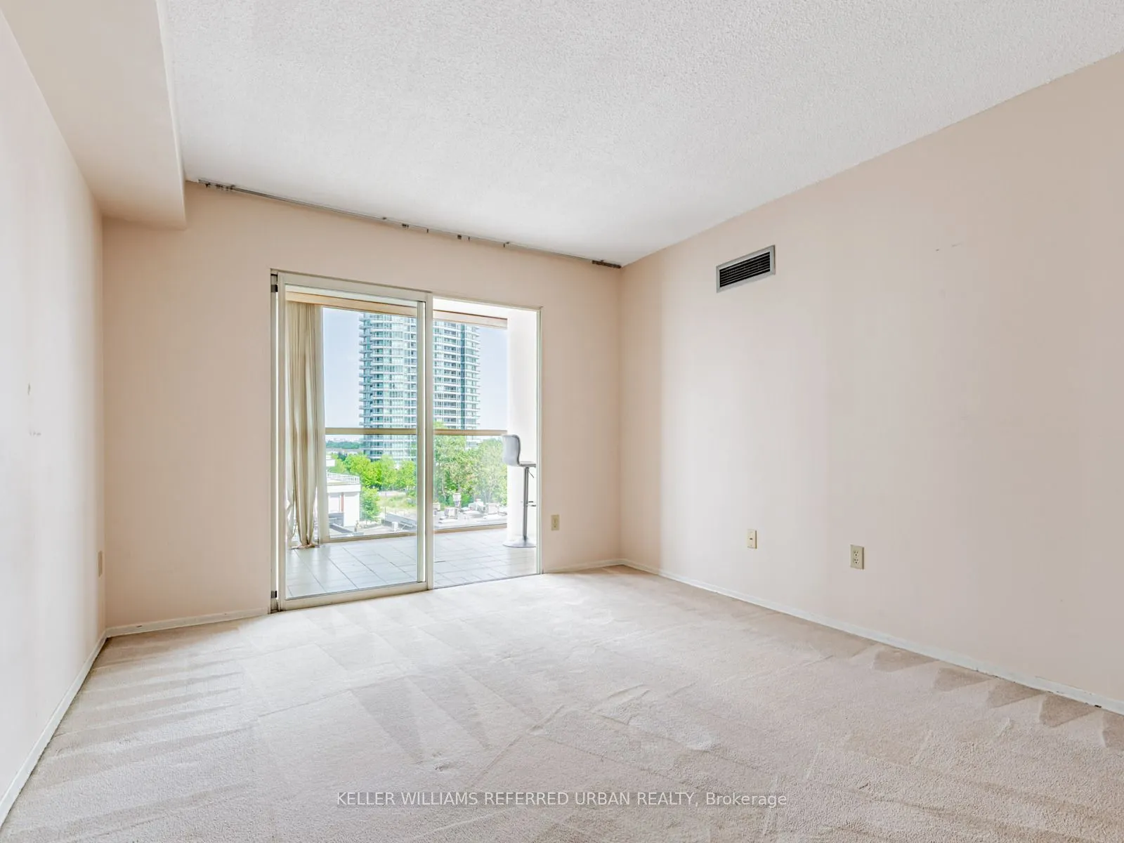 5460 Yonge Street, #506