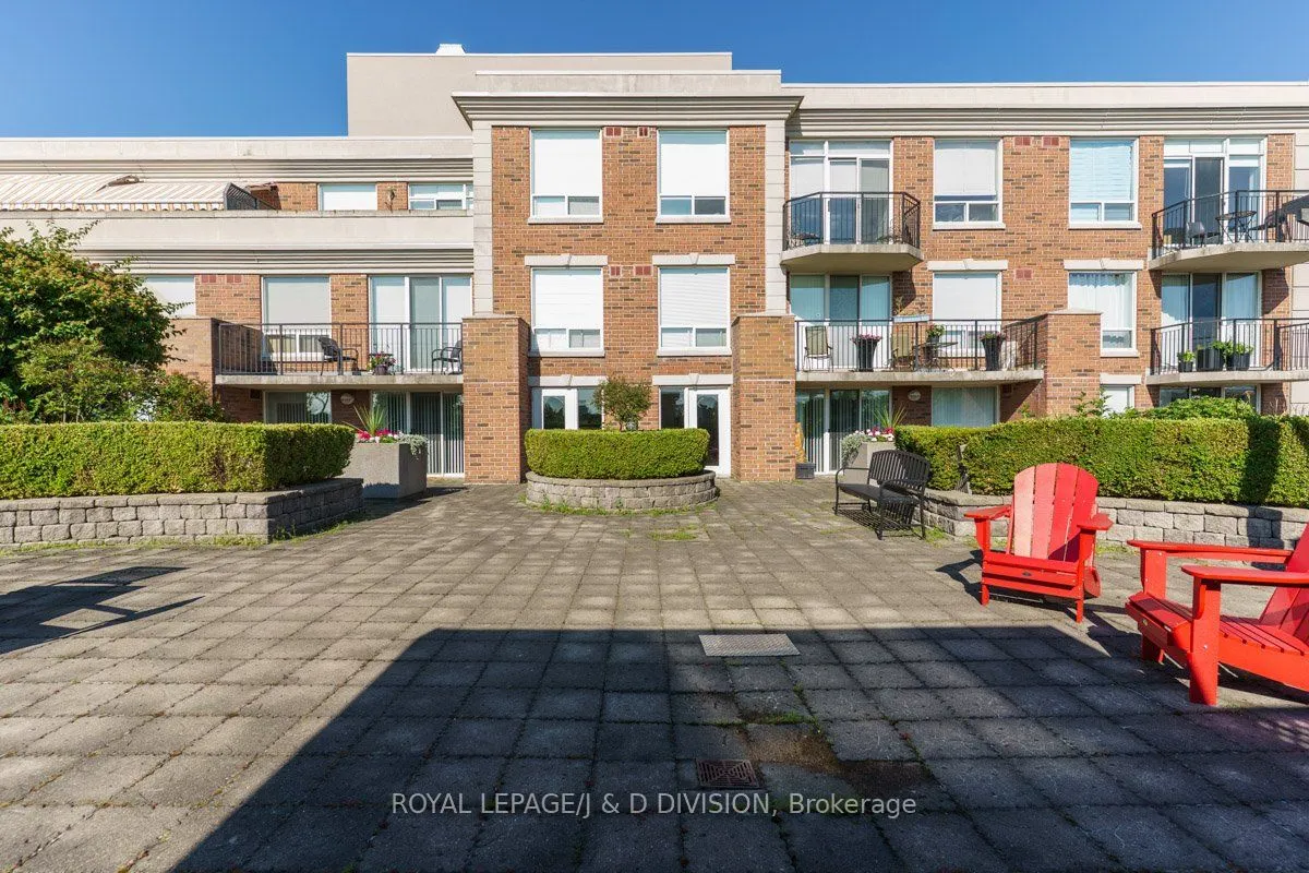 18 Wanless Avenue, #404