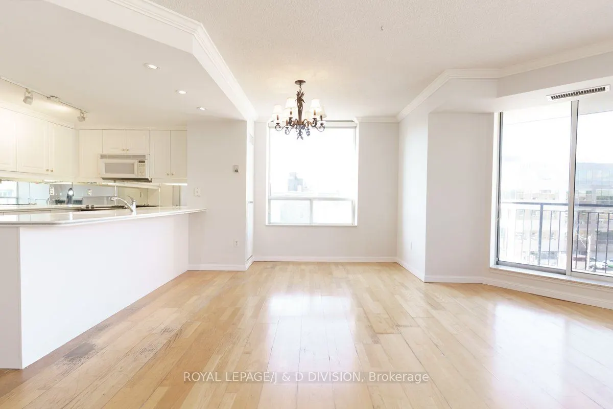 18 Wanless Avenue, #404