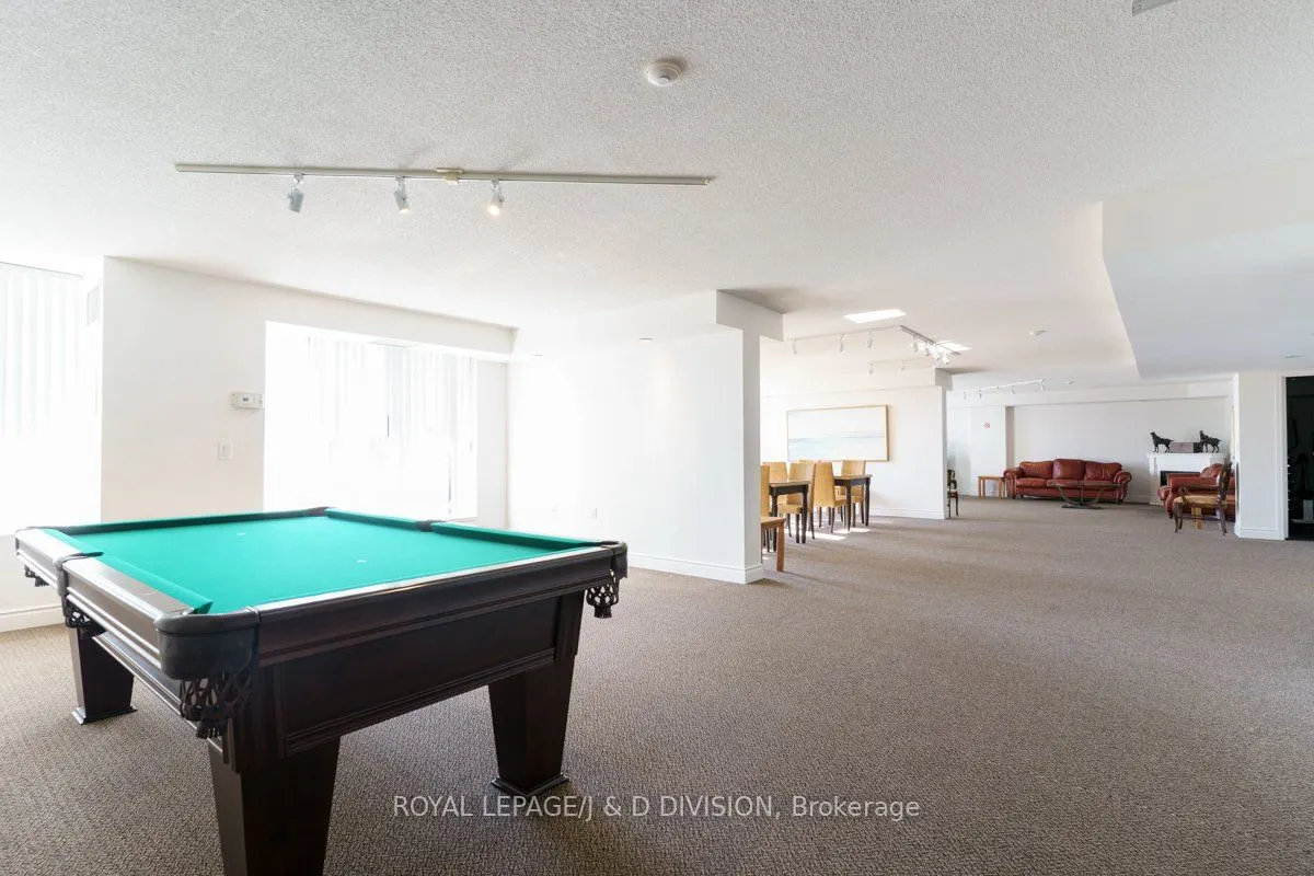 18 Wanless Avenue, #404