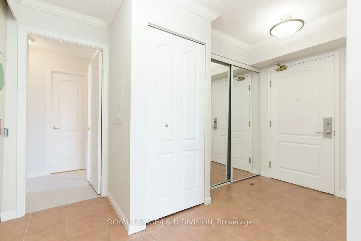 18 Wanless Avenue, #404